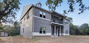 image of property with 4 Bed | 3 Bath | 3,600 Sqft