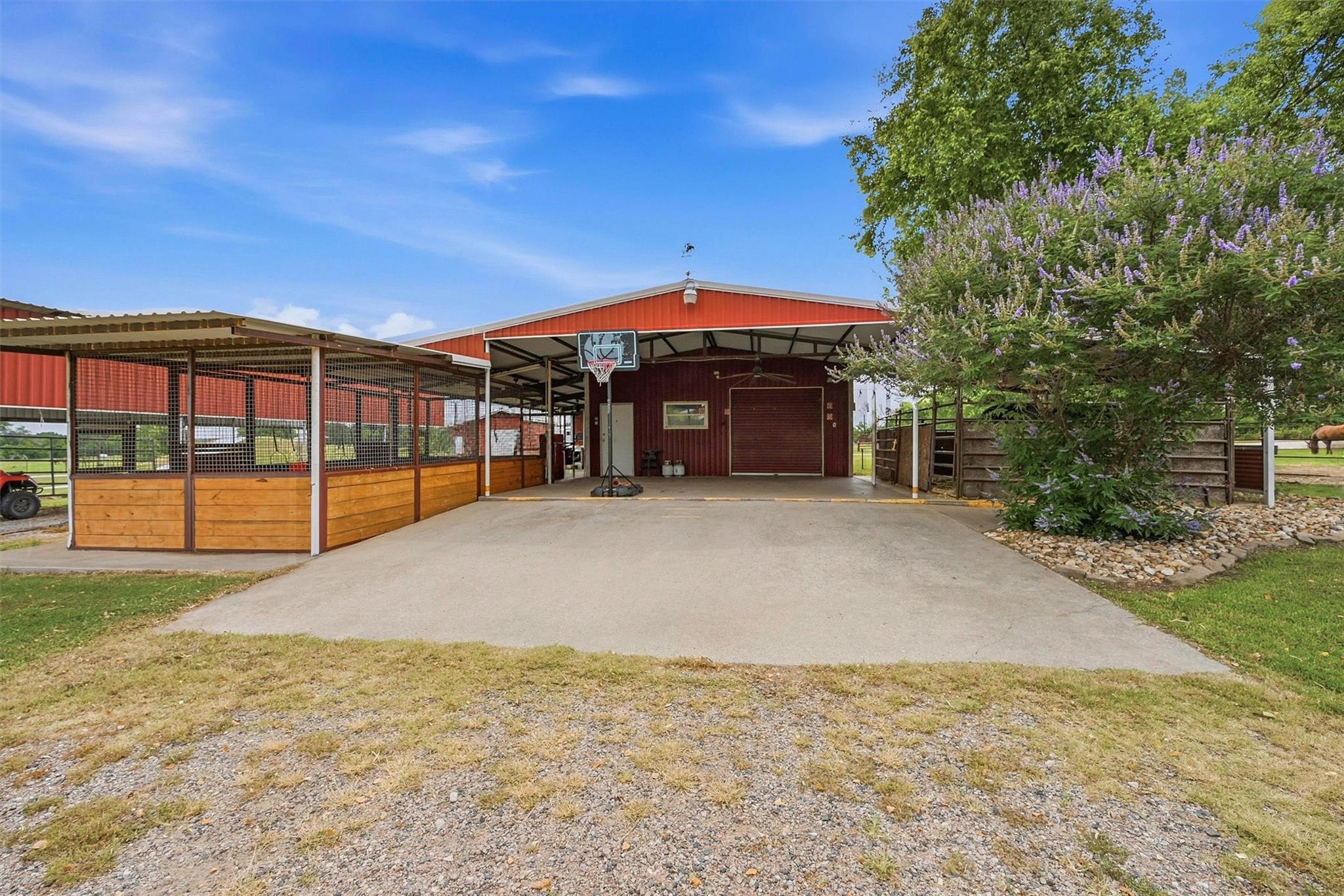main property photo 20