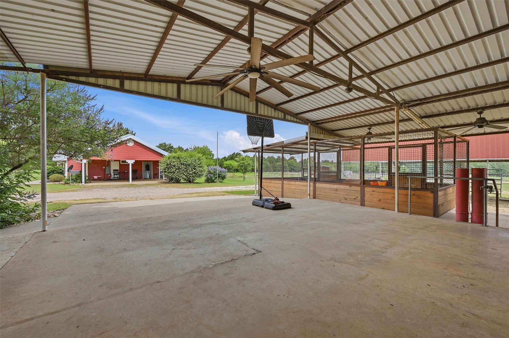 main property photo 22