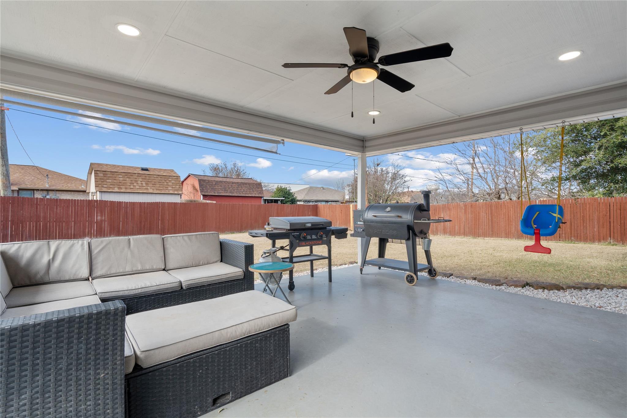 main property photo 20
