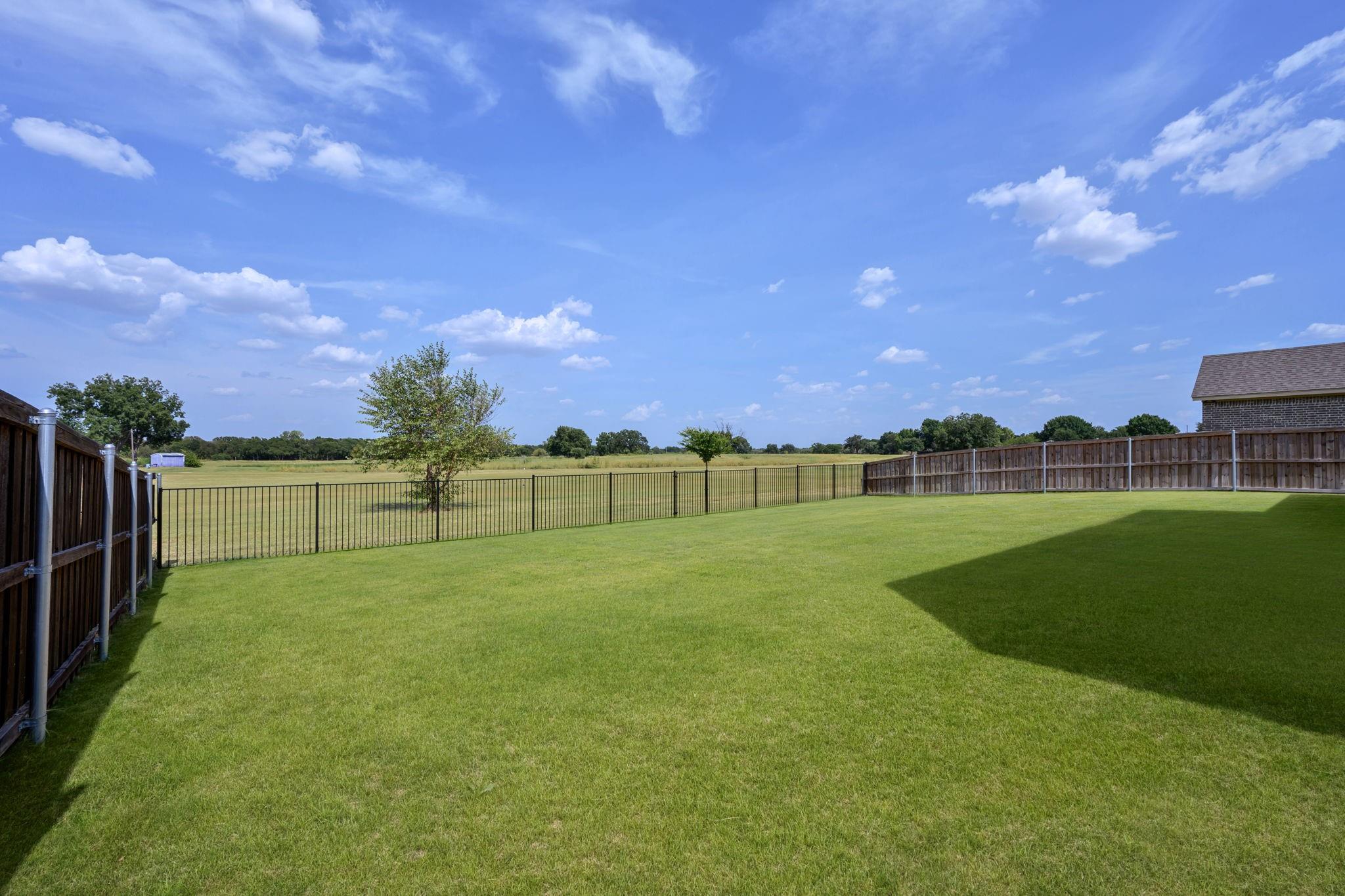 main property photo 35