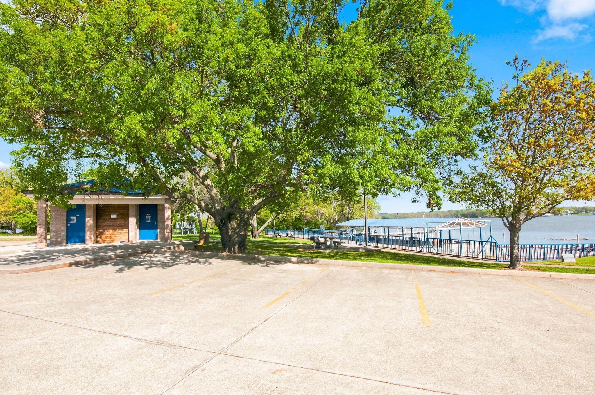 main property photo 37