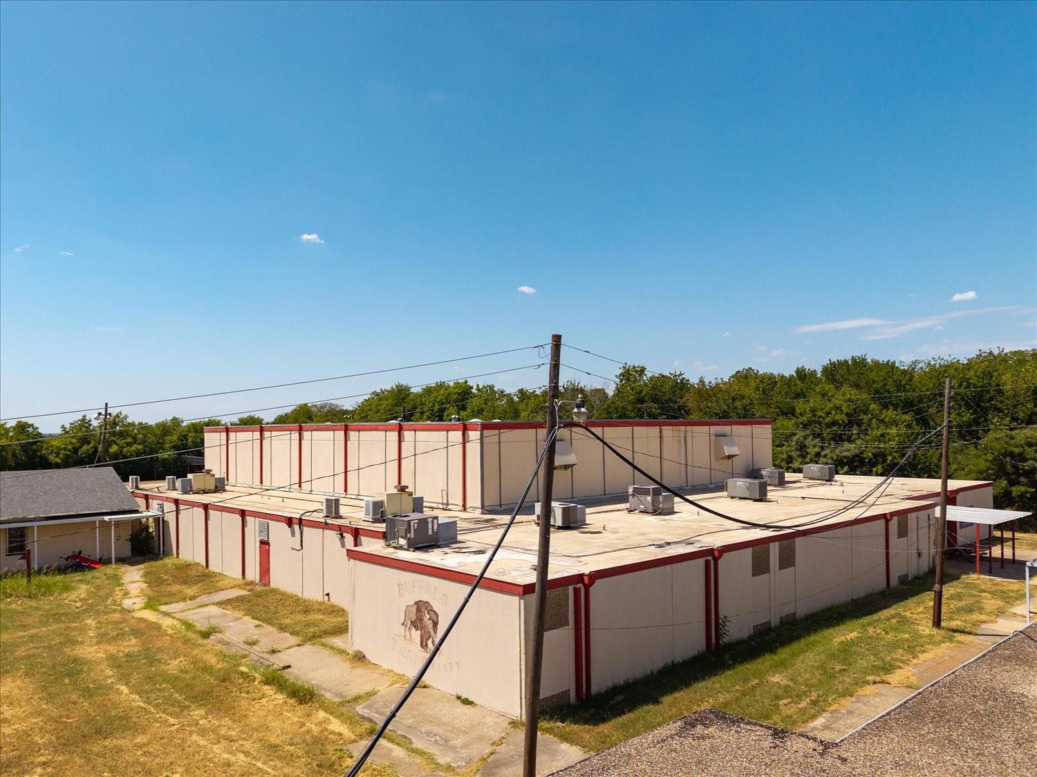 main property photo 18