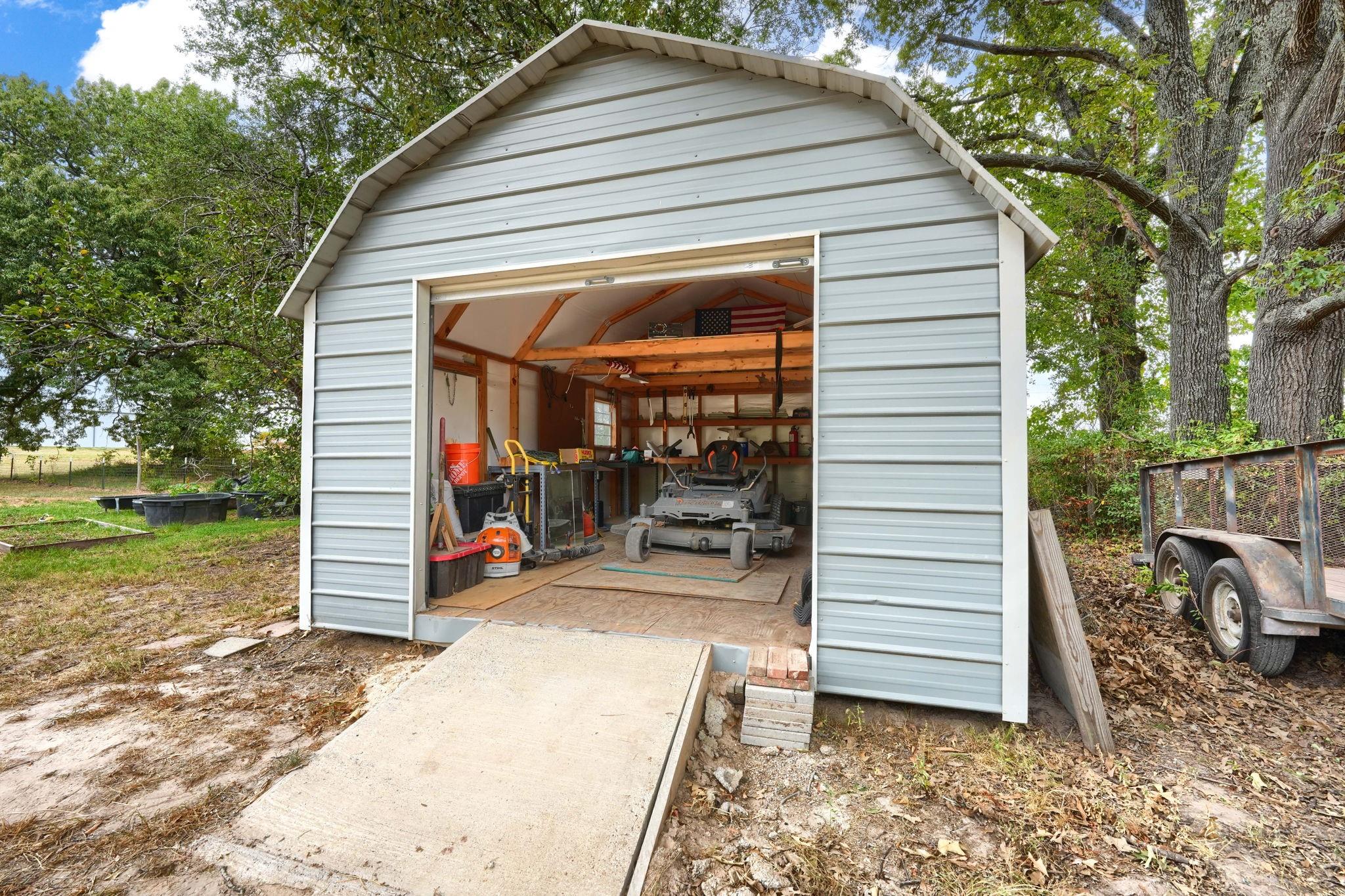 main property photo 26