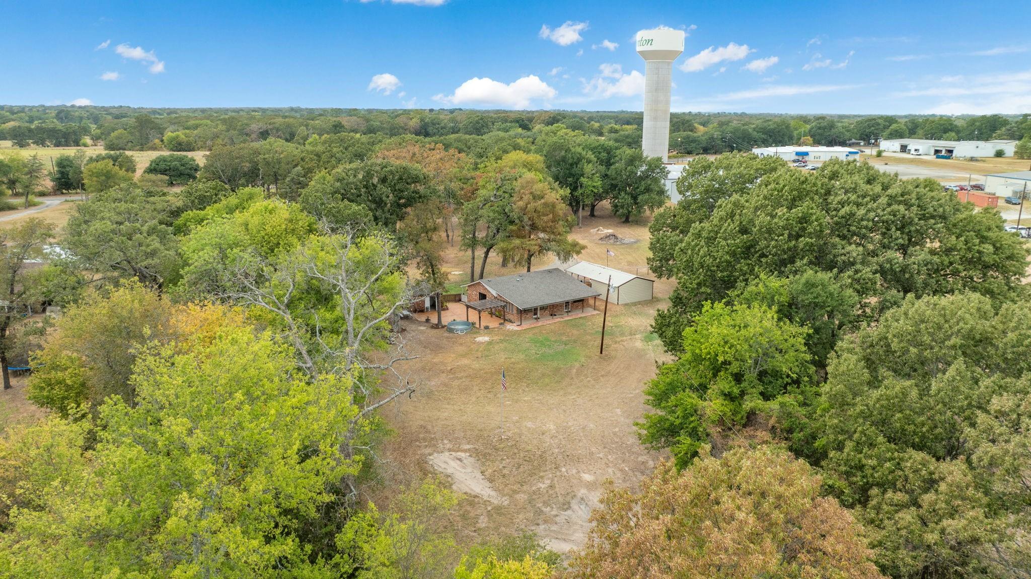 main property photo 37
