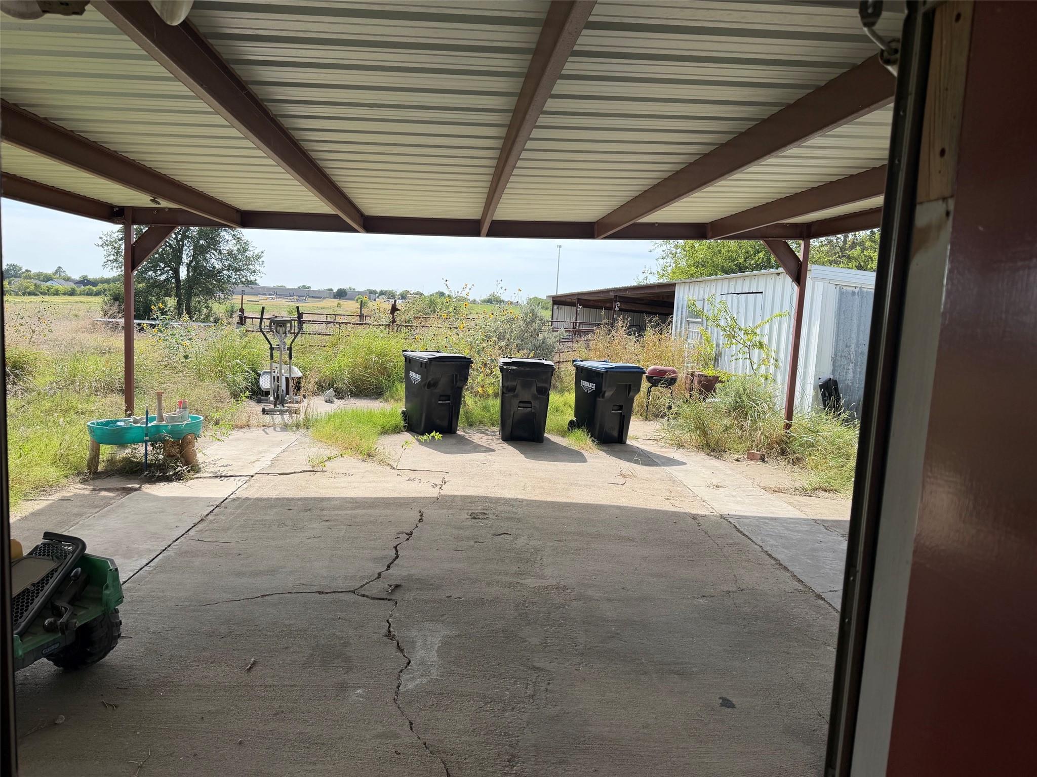 main property photo 16