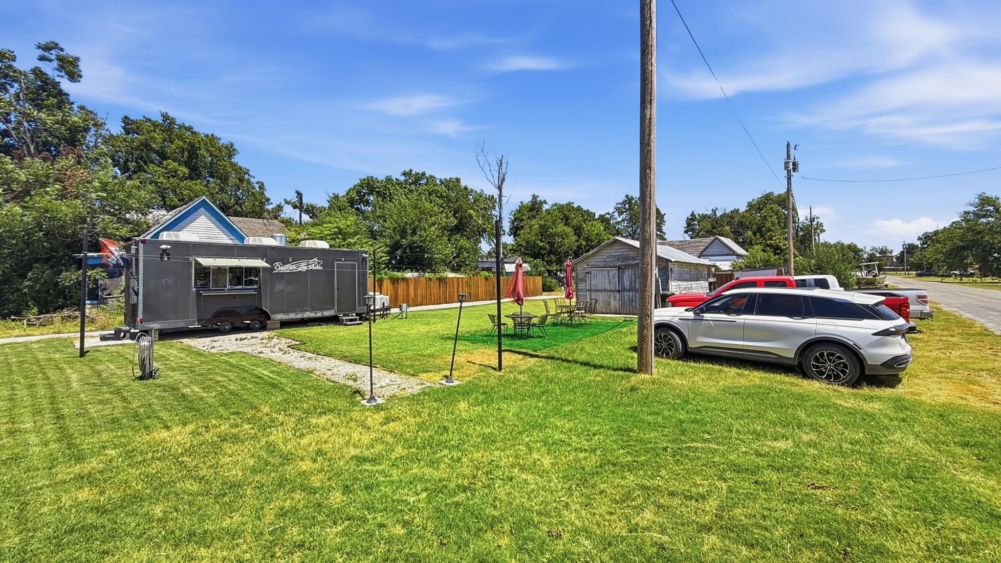 main property photo 22