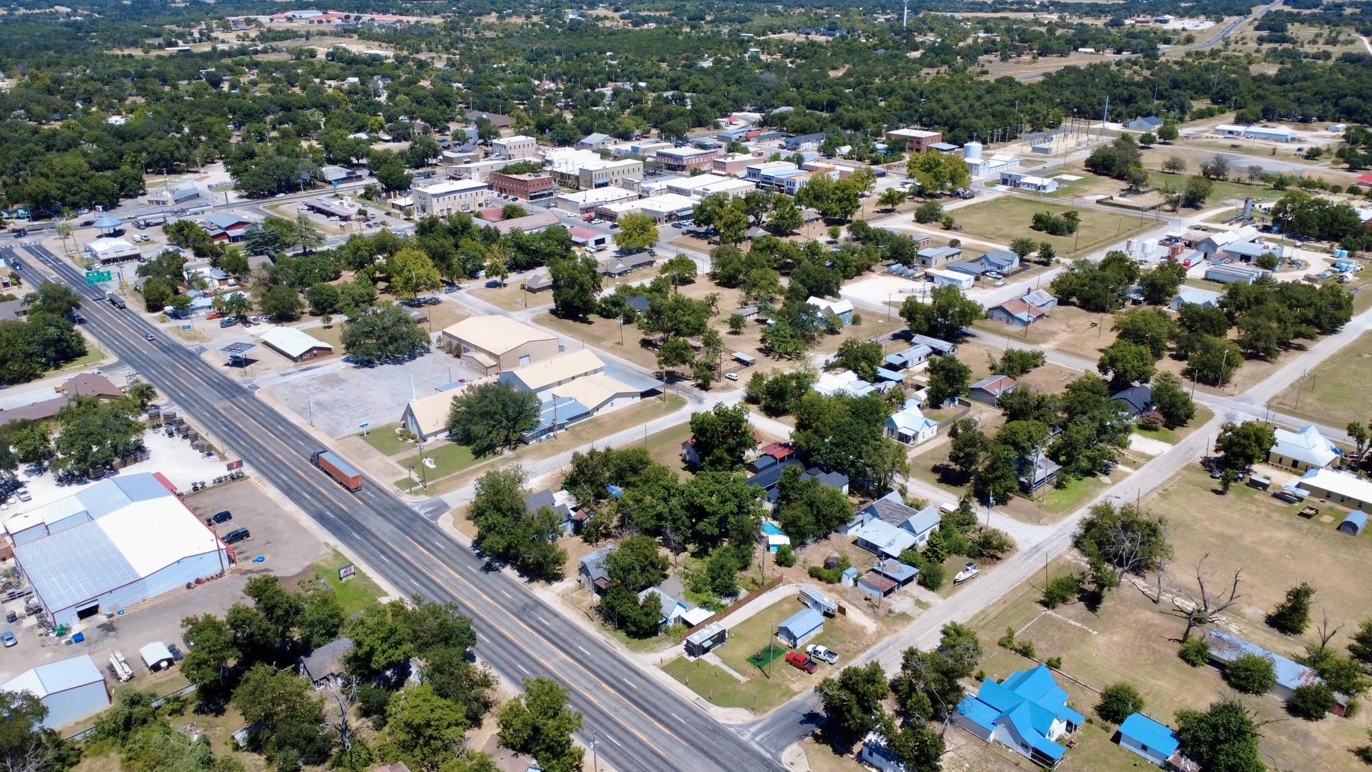 main property photo 25