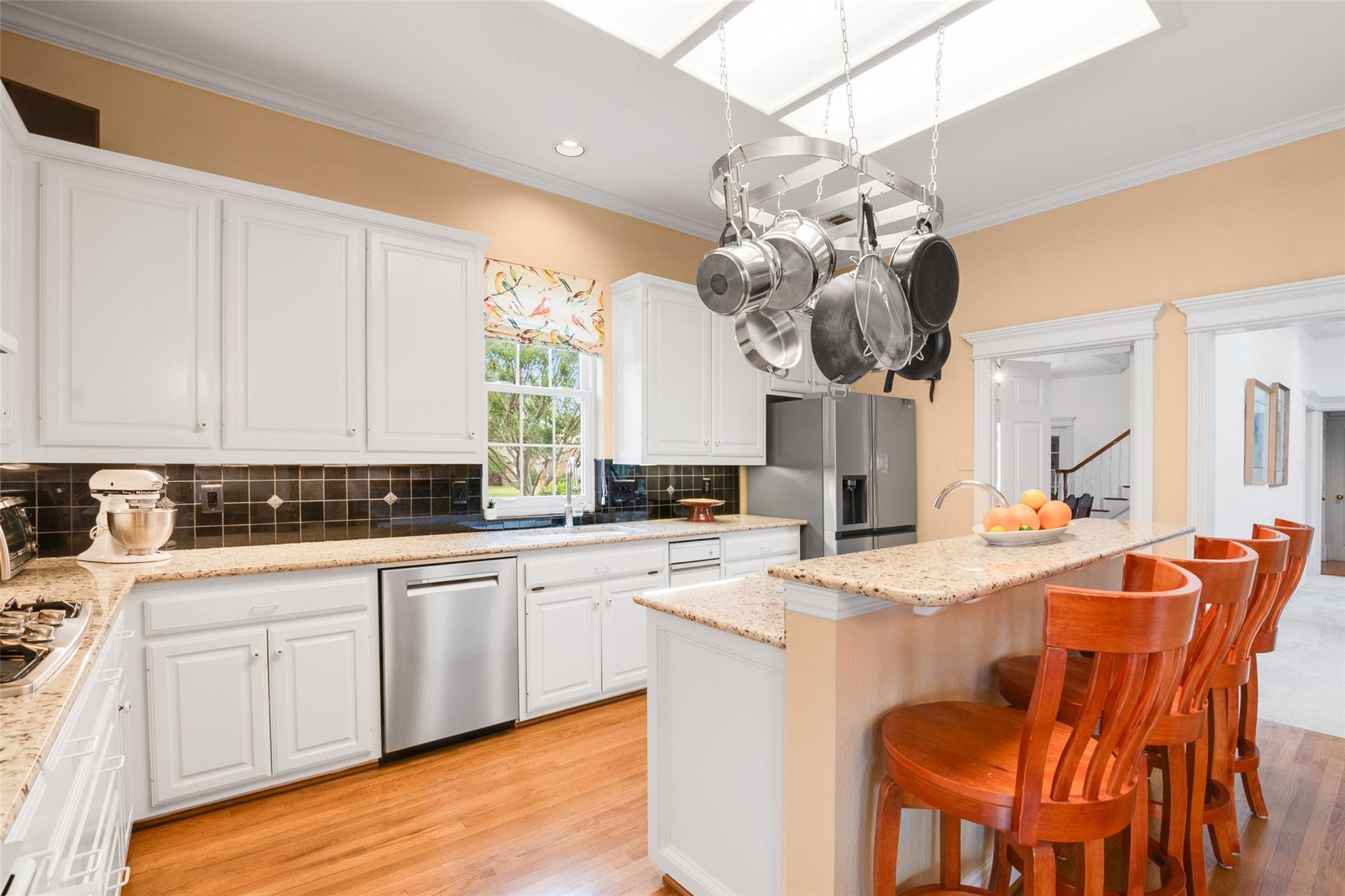 main property photo 11