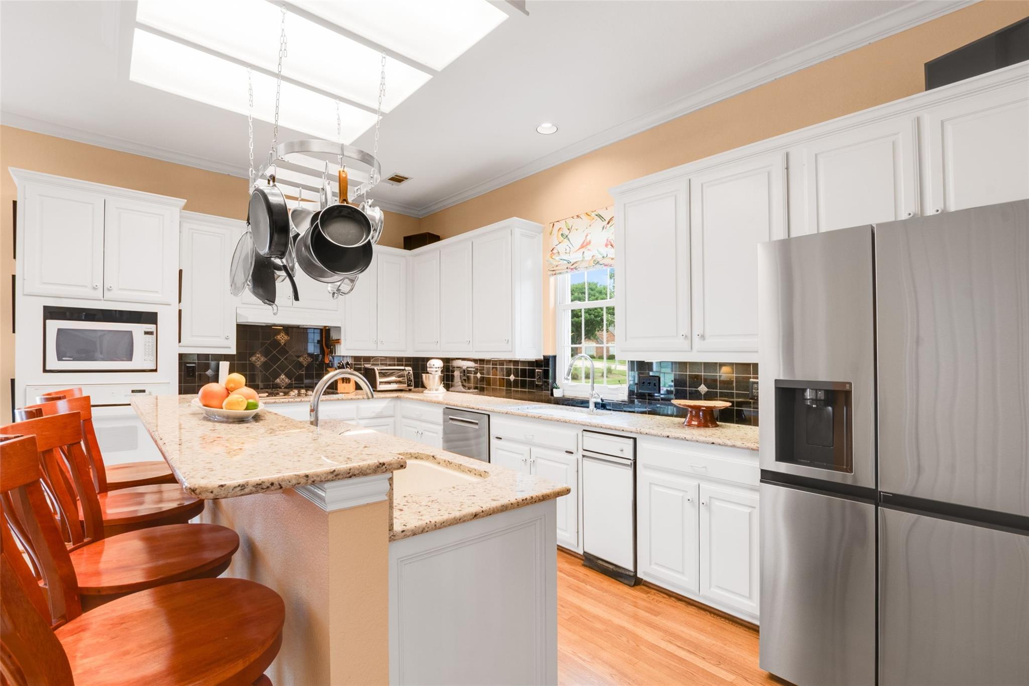 main property photo 12