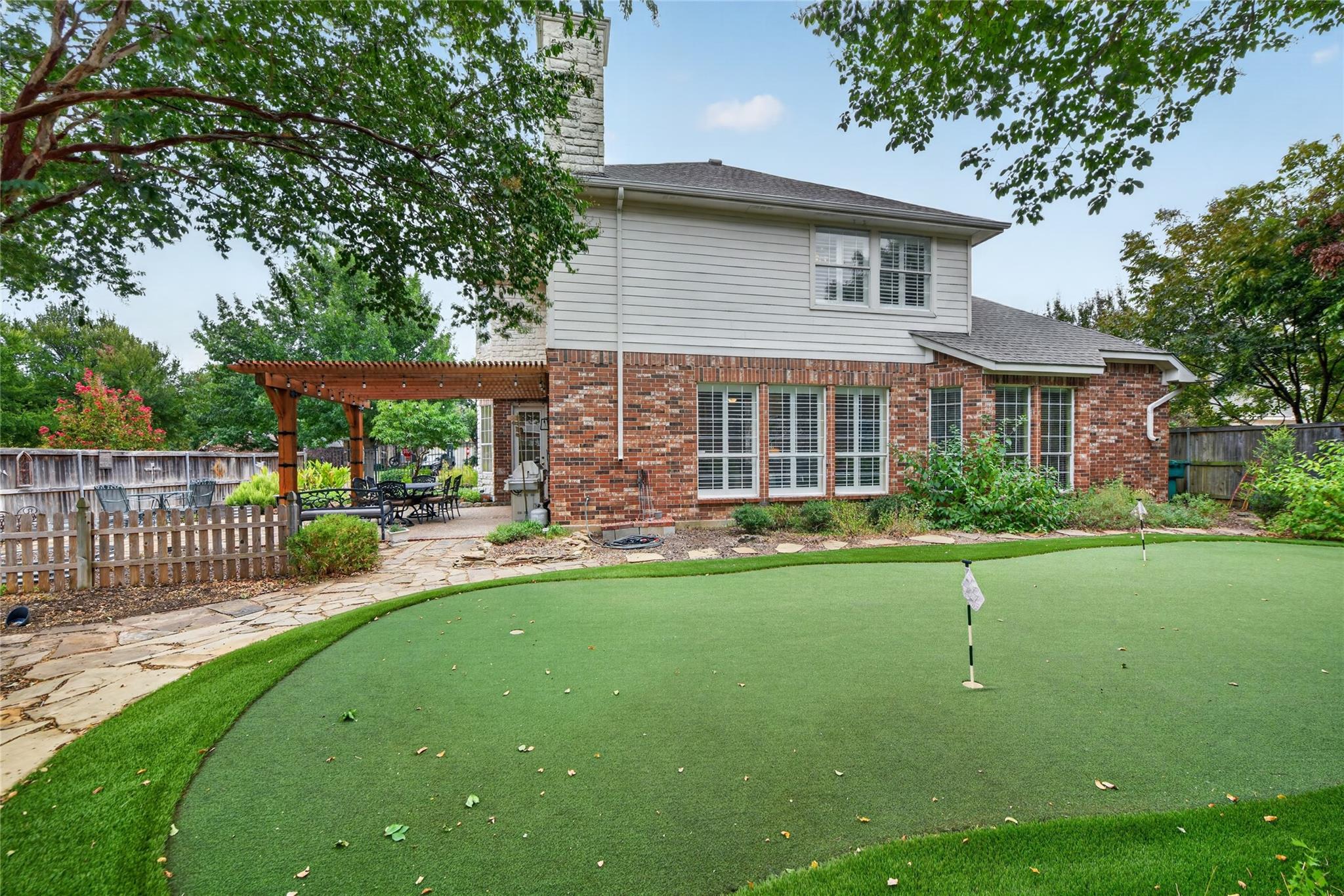 main property photo 32