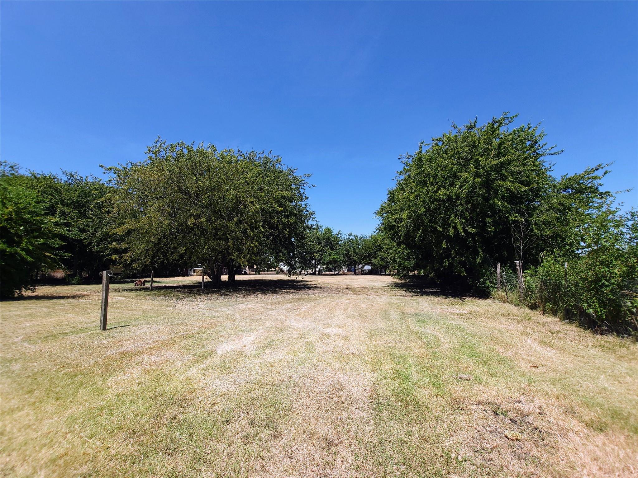 main property photo 22