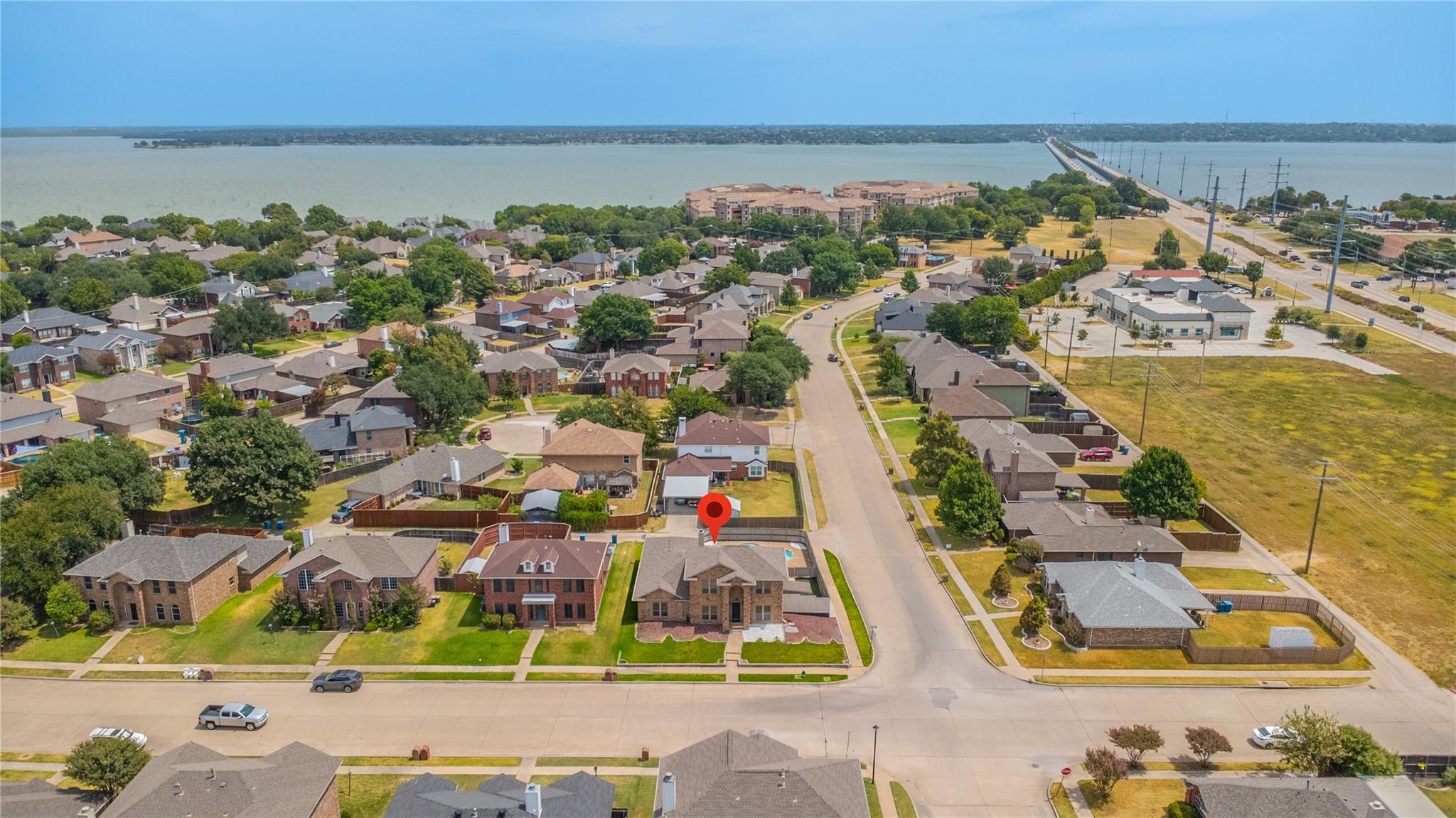 main property photo 30