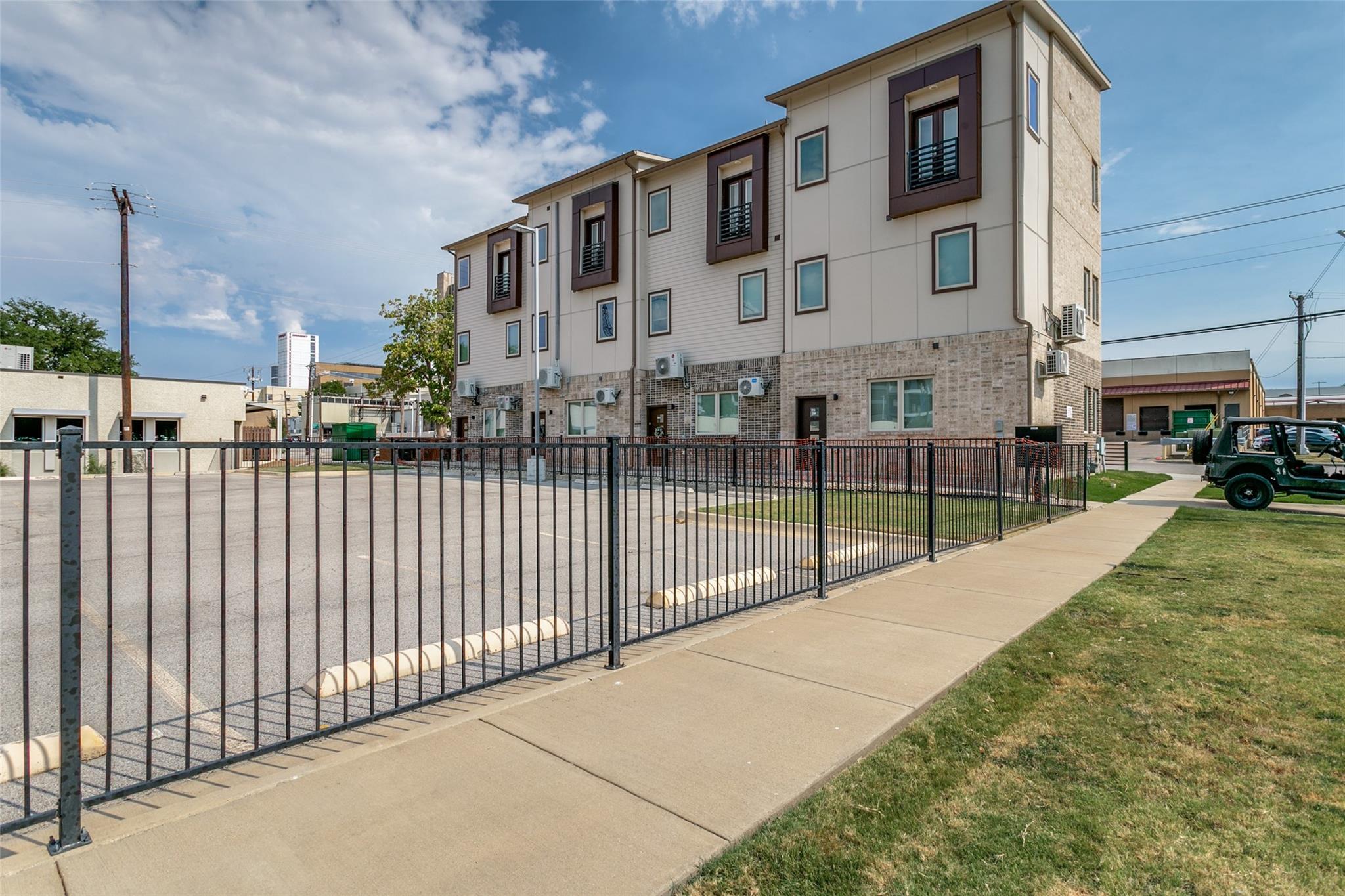 main property photo 35