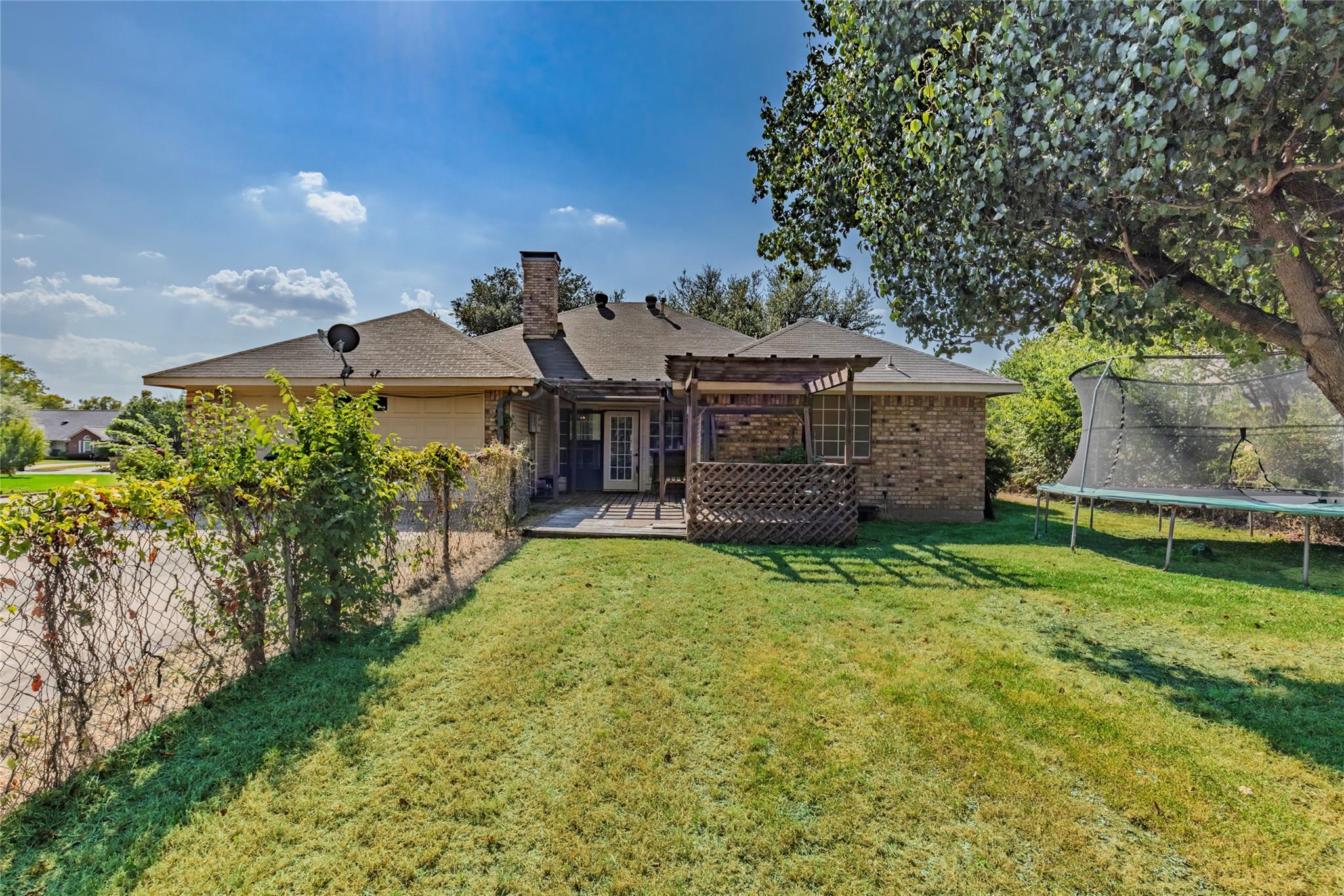 main property photo 31