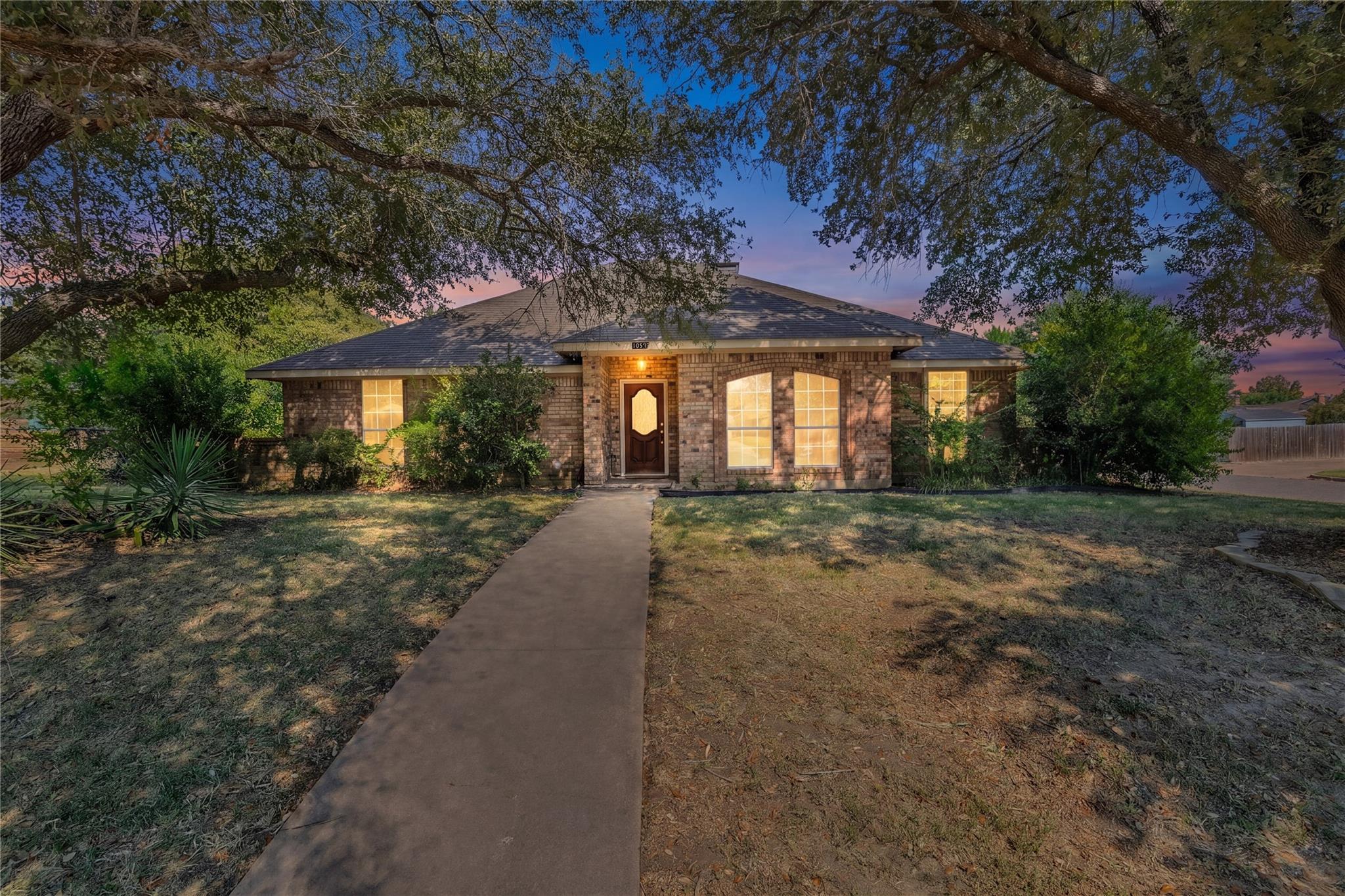 main property photo 37