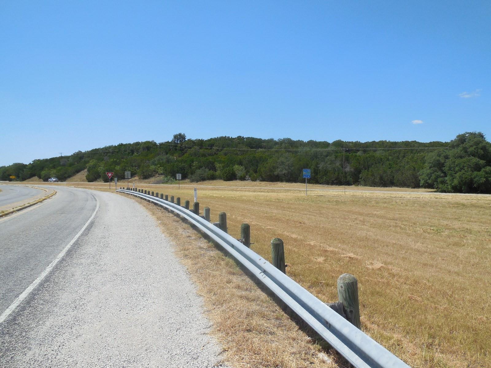 main property photo 23