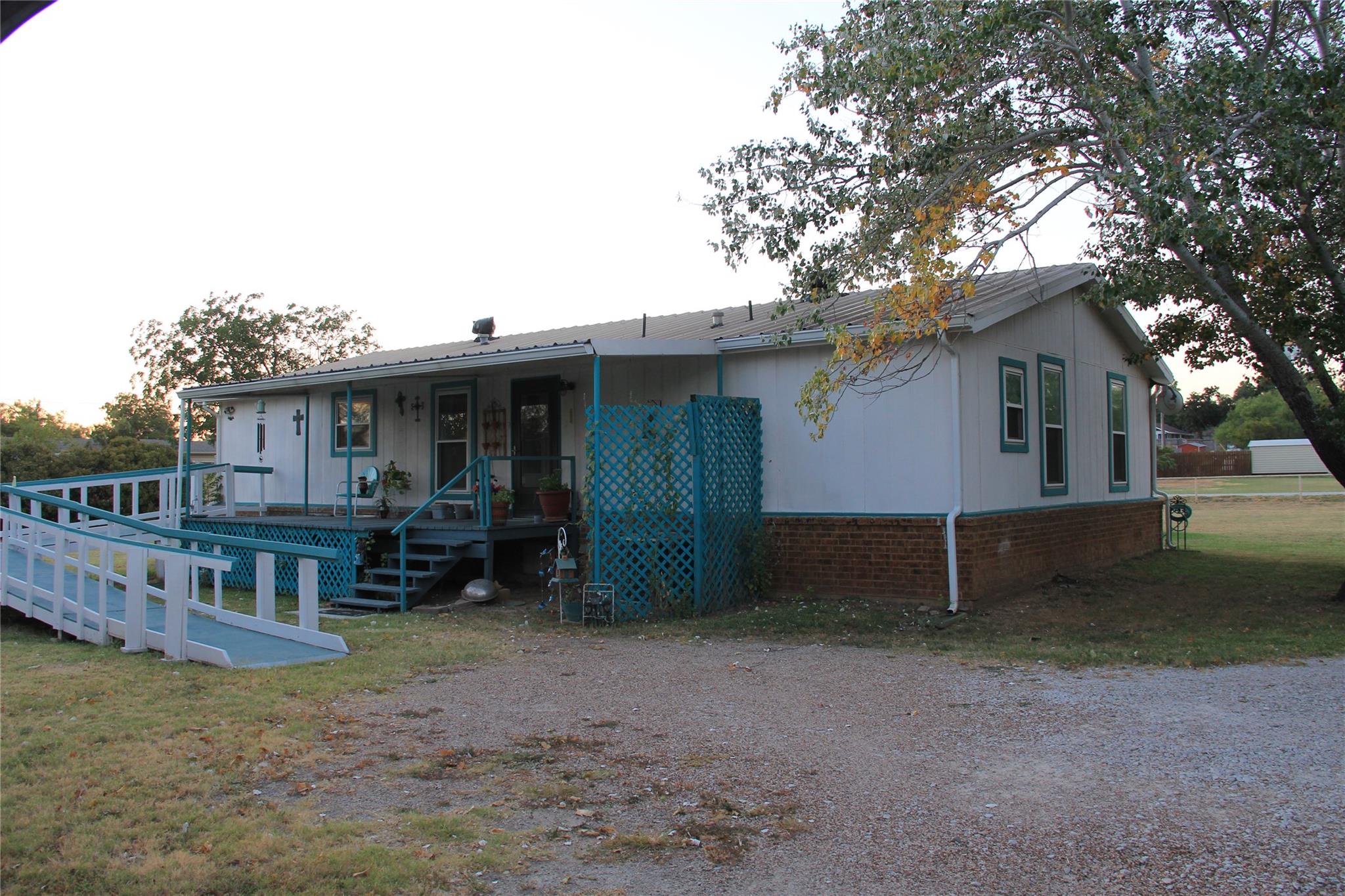 main property photo 17