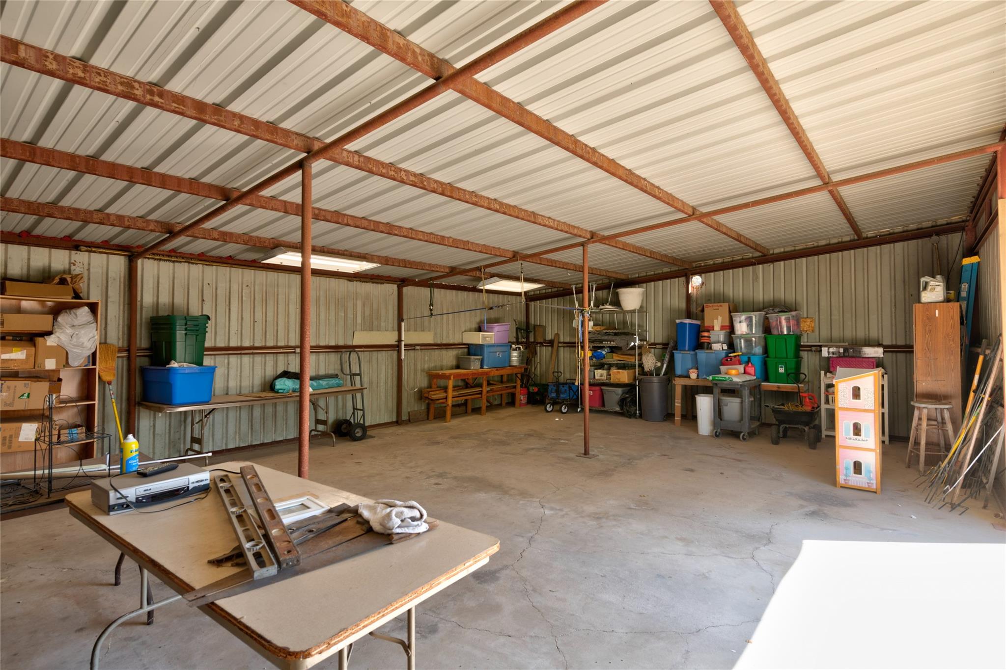 main property photo 27