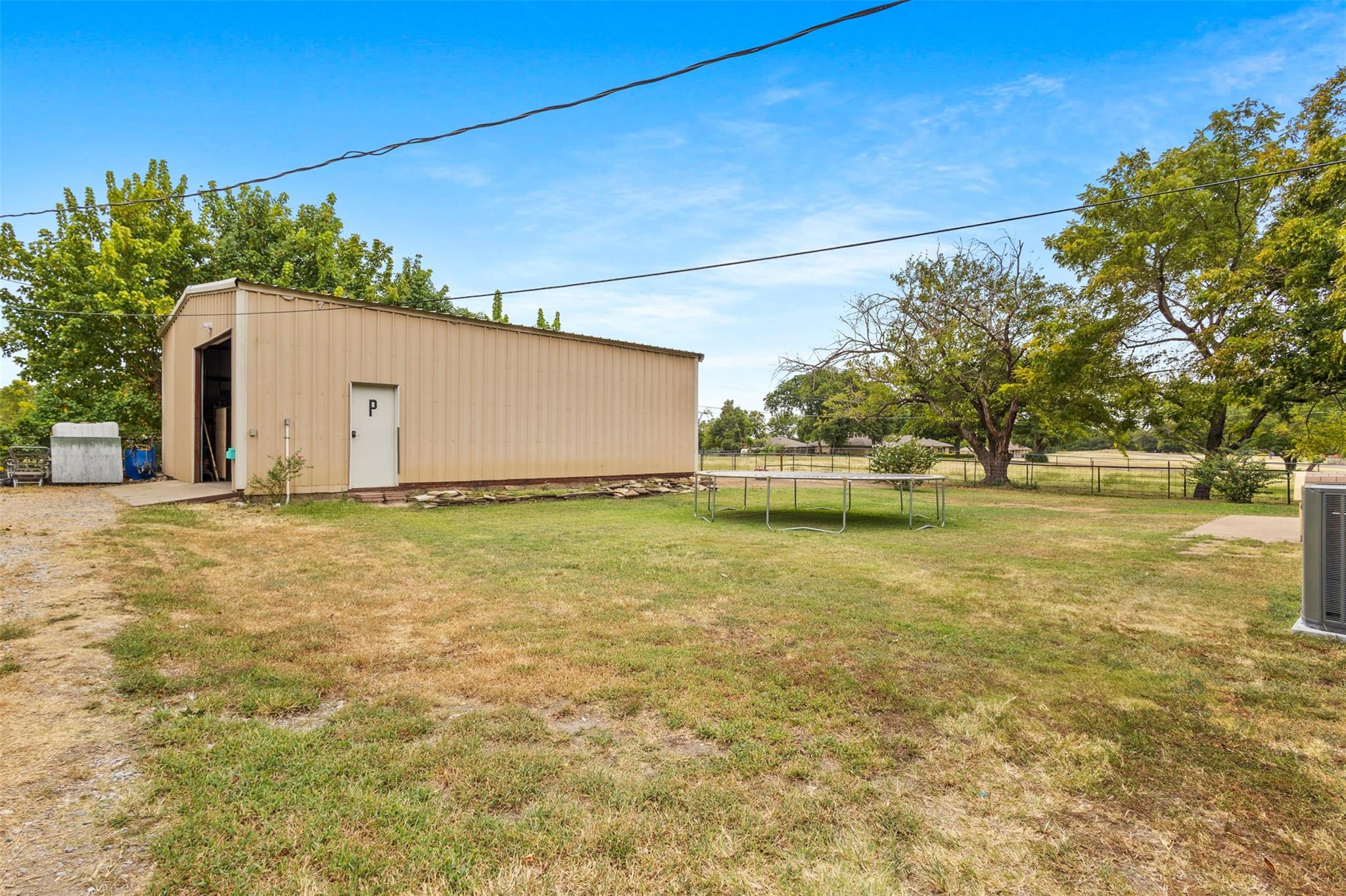 main property photo 23