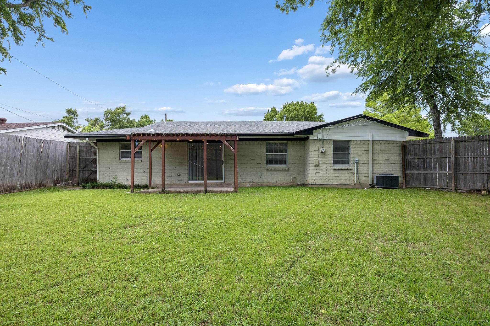main property photo 17