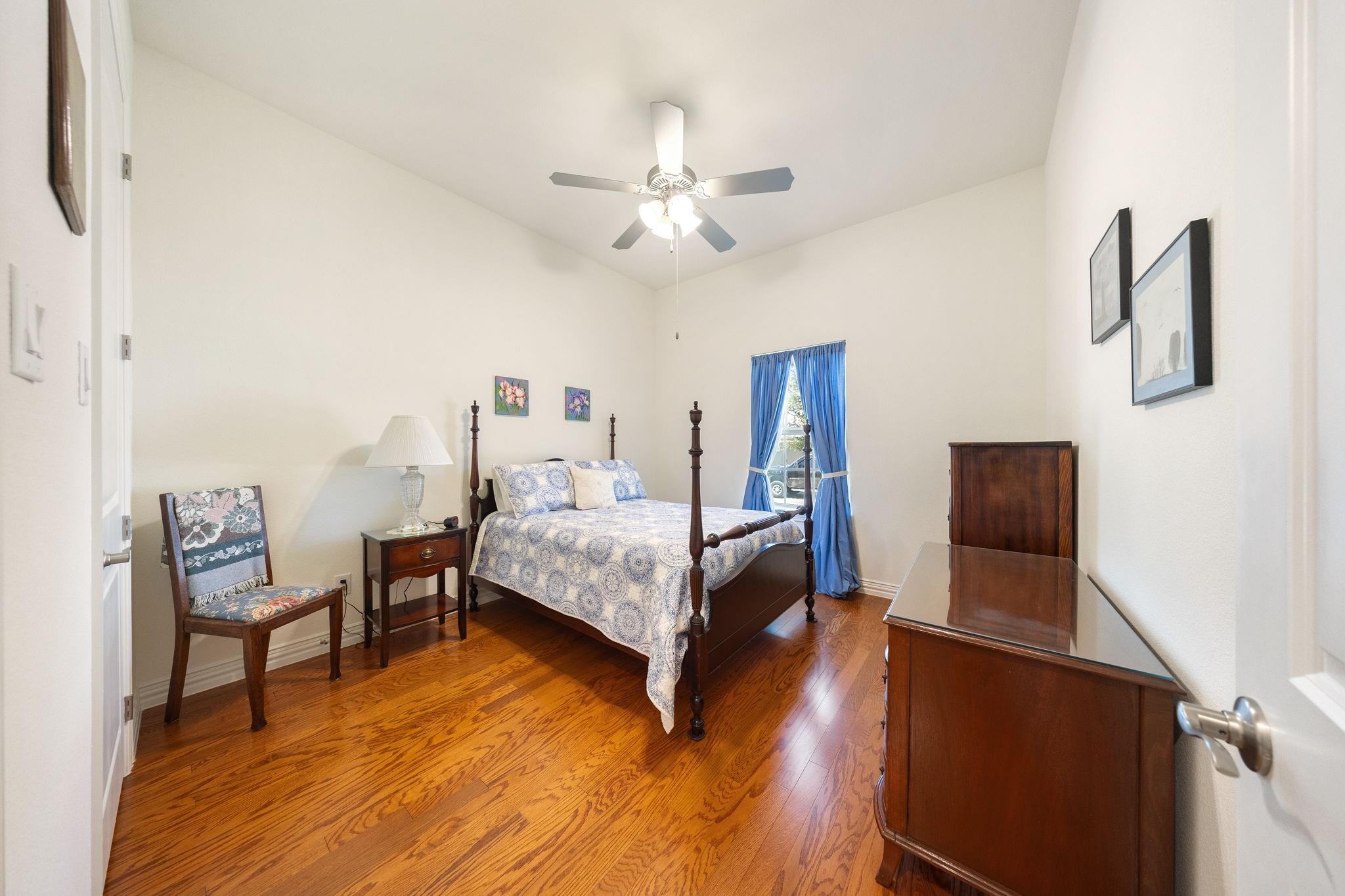 main property photo 23
