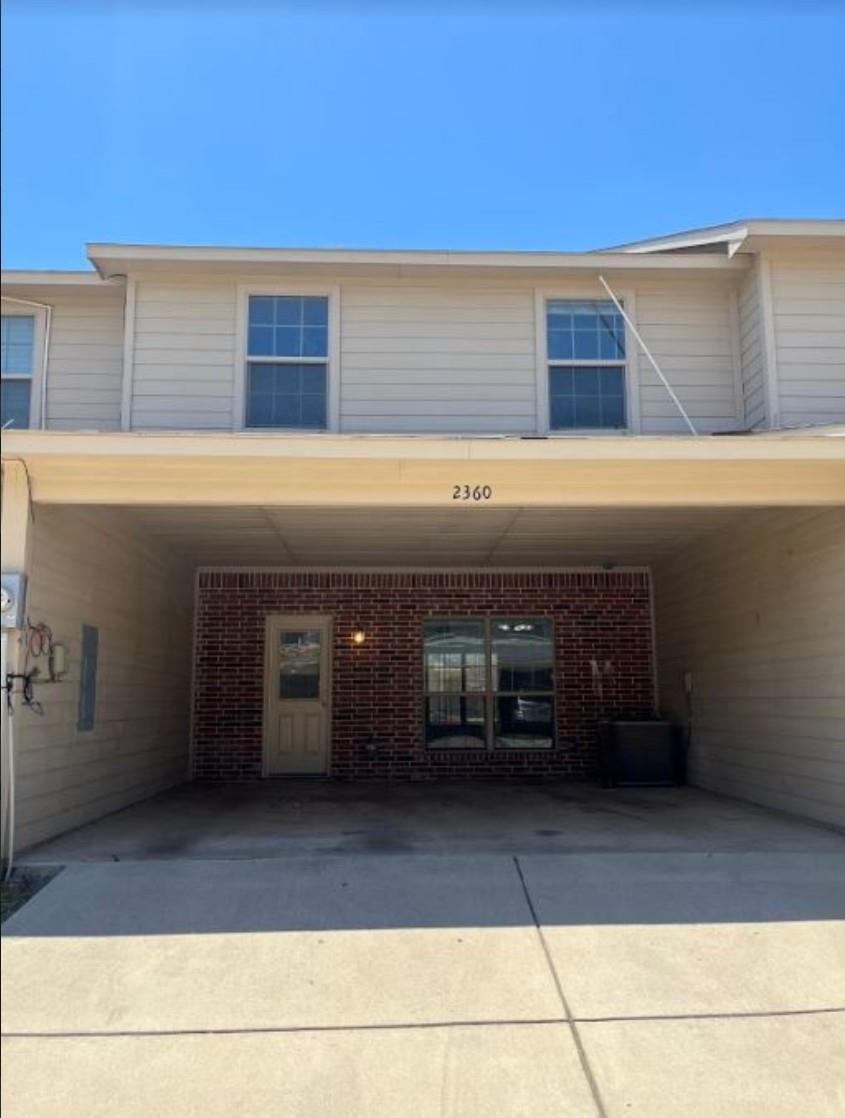 main property photo 11