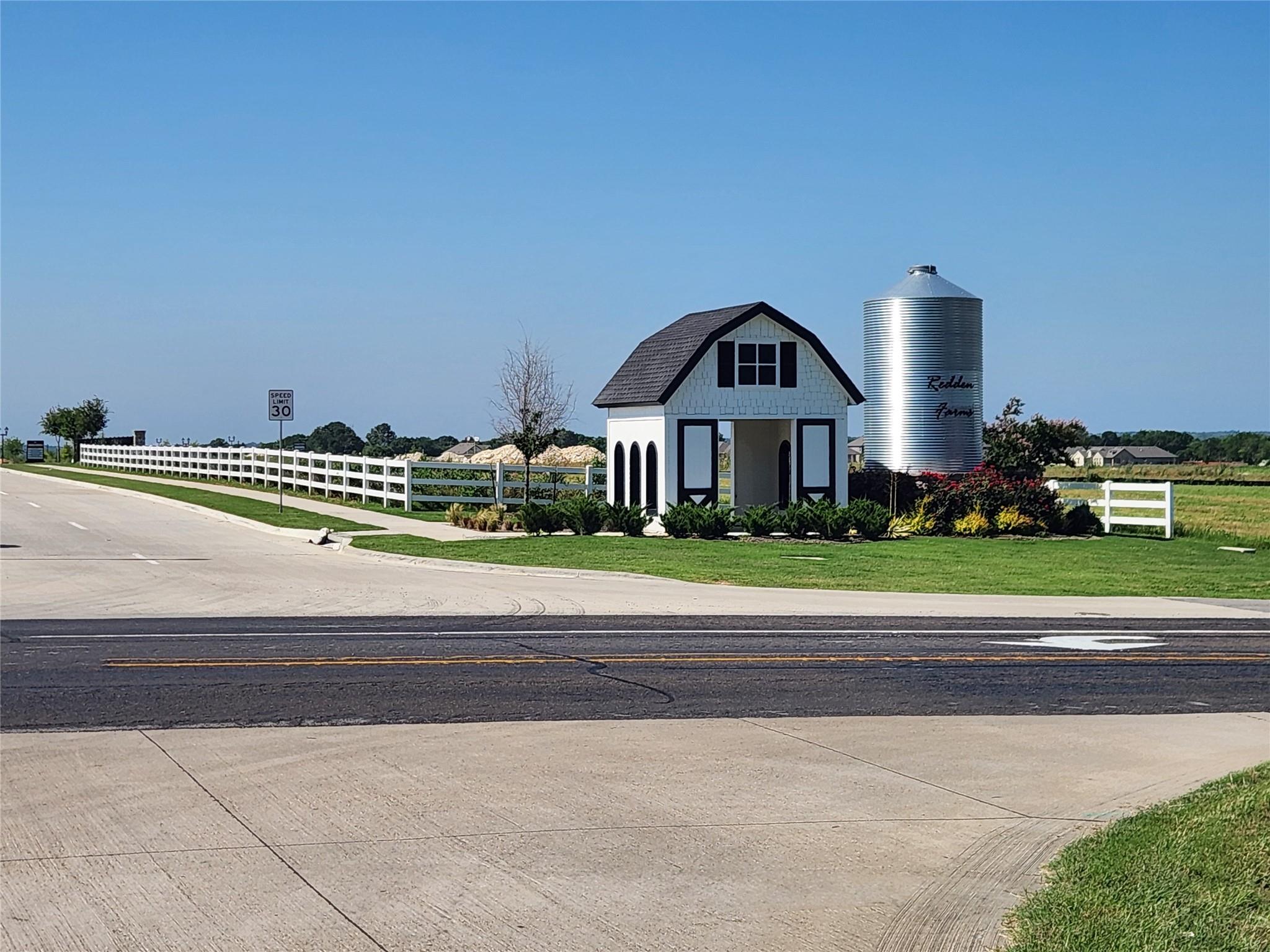 main property photo 26