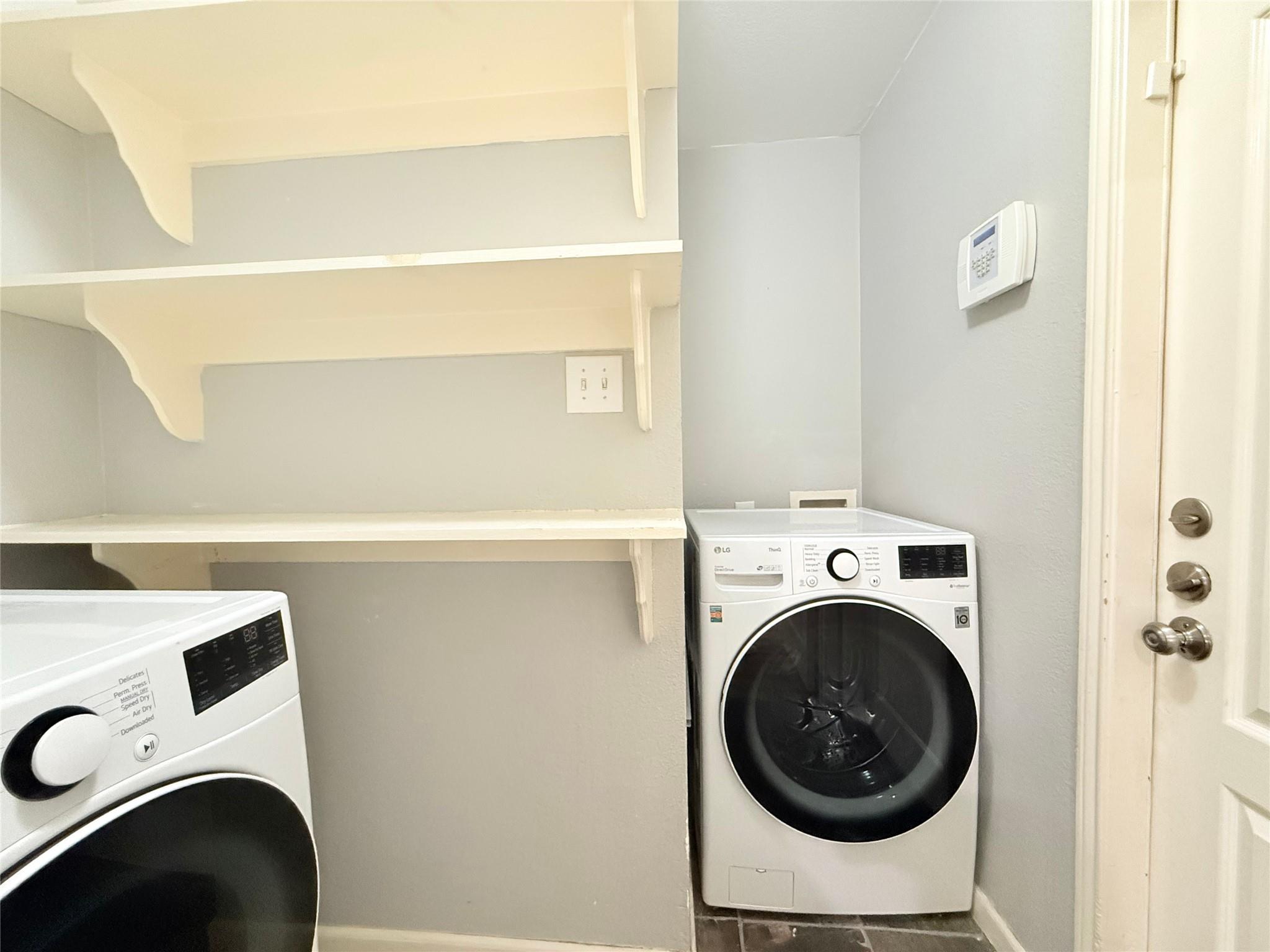 main property photo 13