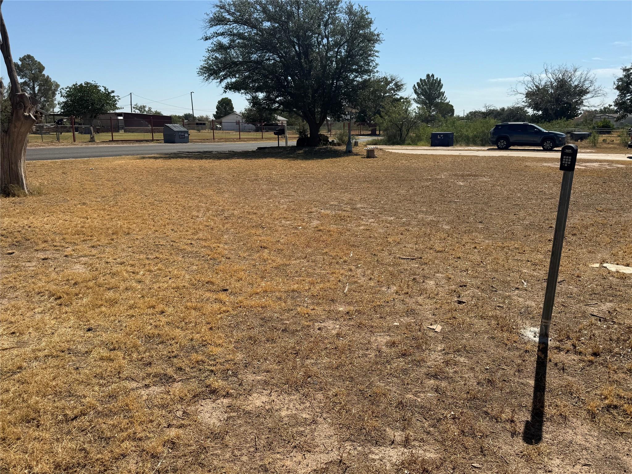 main property photo 20