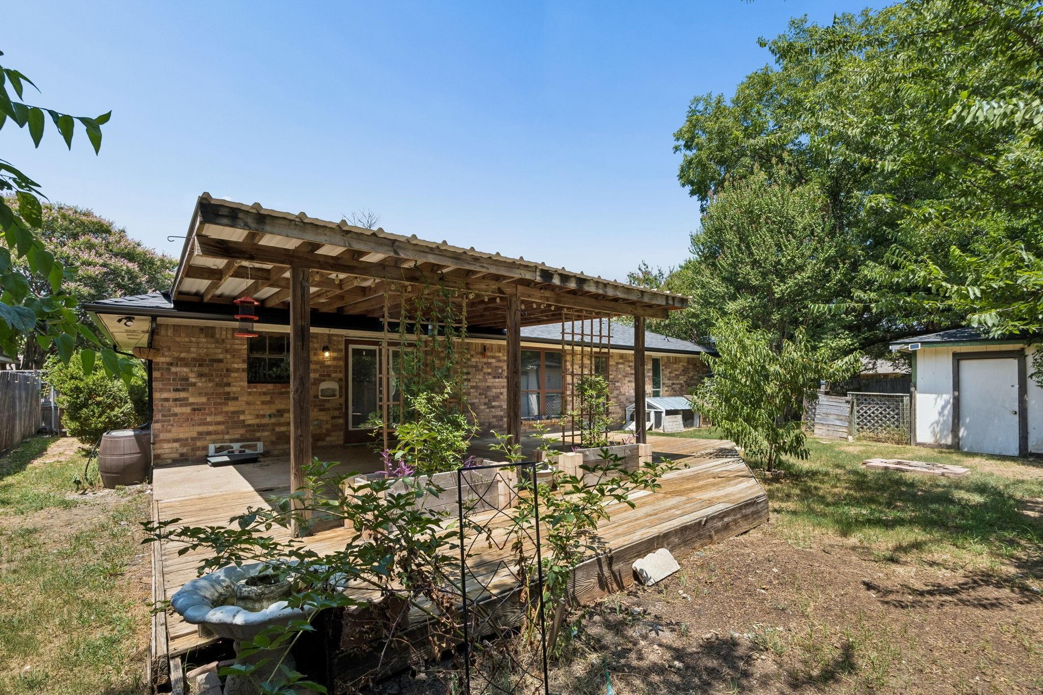 main property photo 19