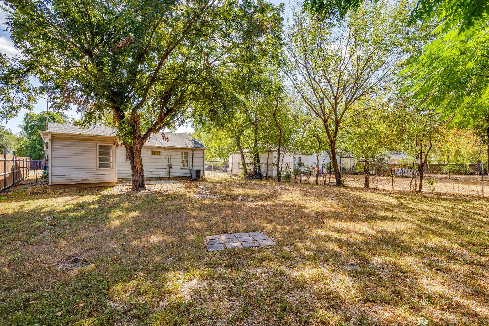 main property photo 18
