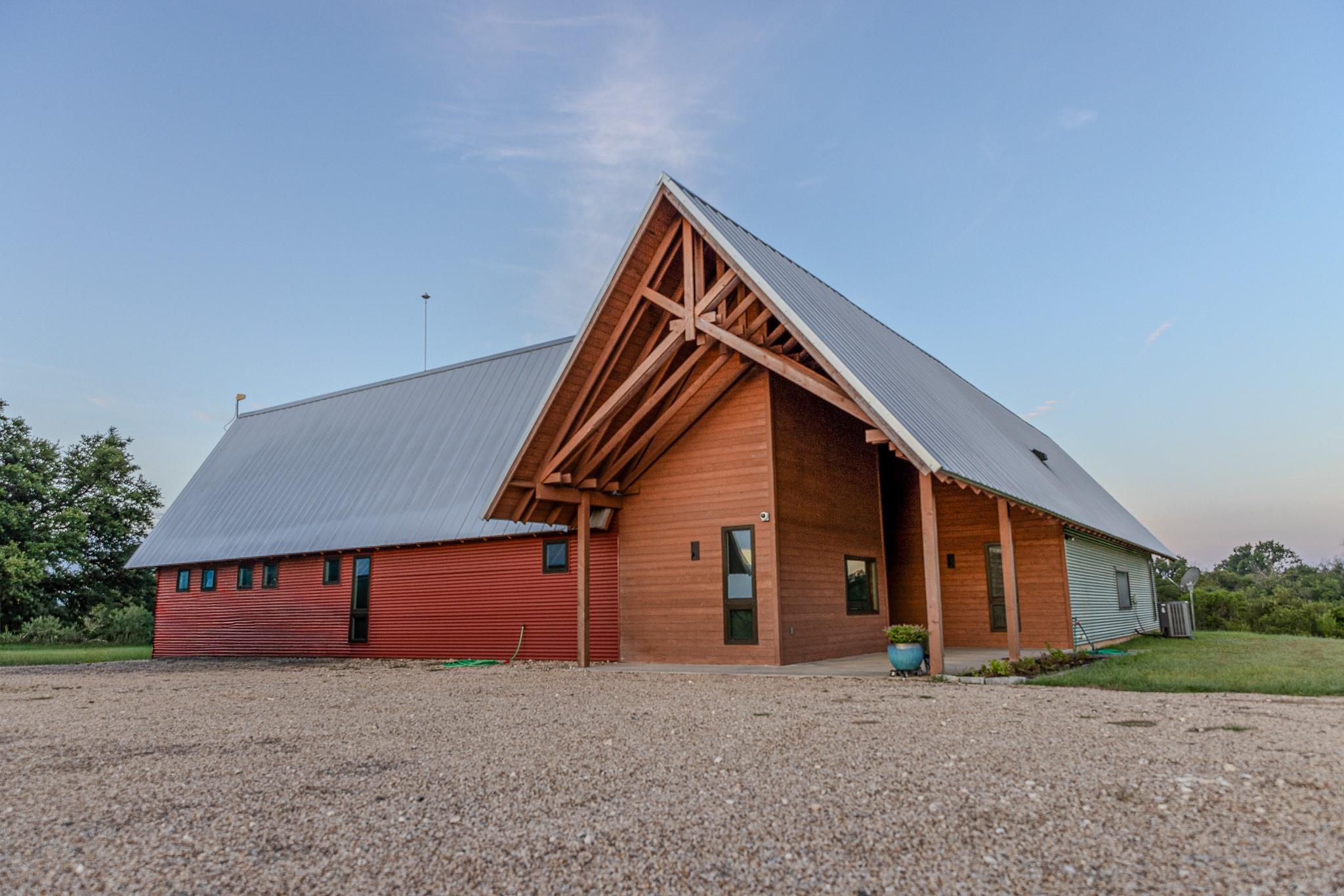 main property photo 7