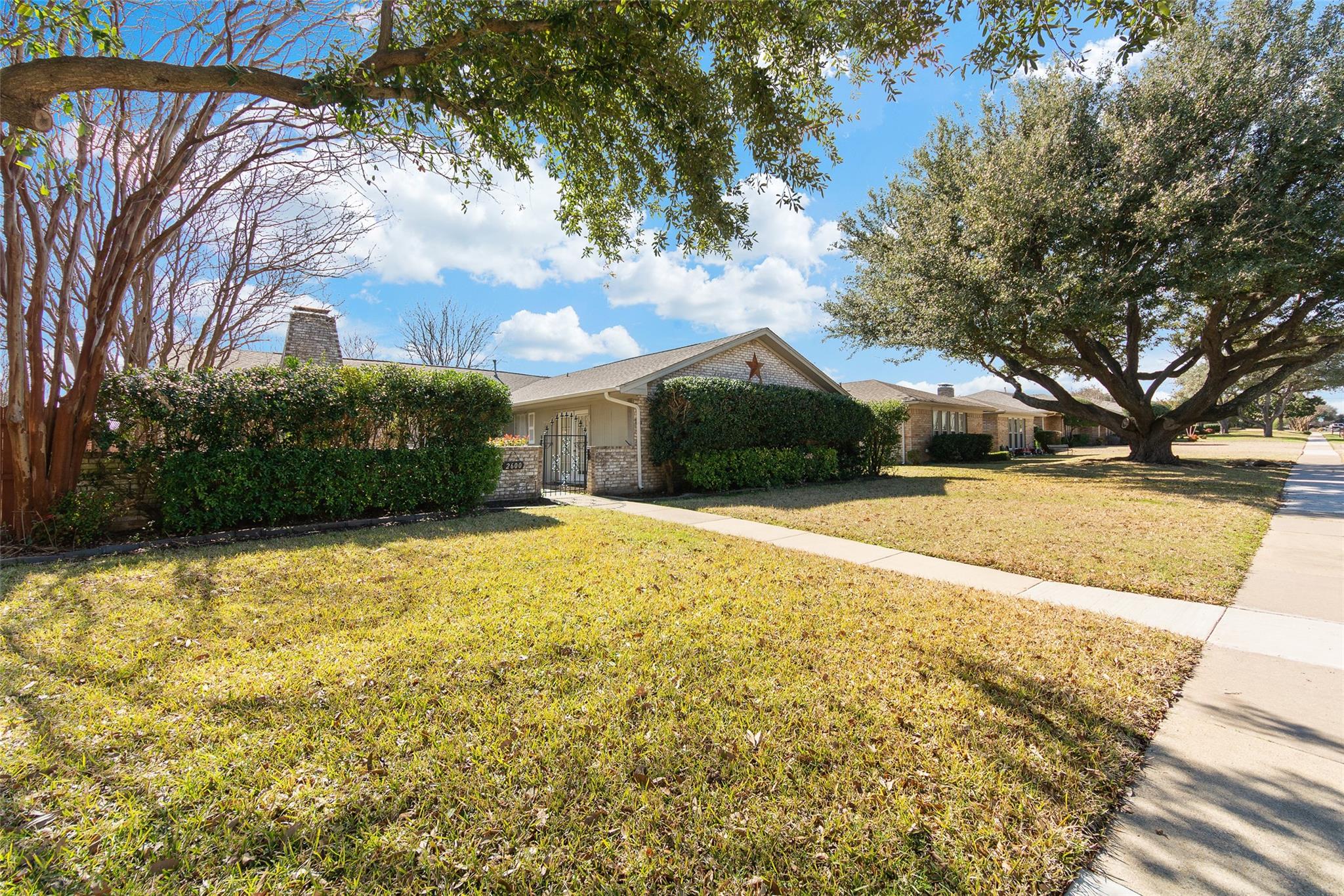main property photo 4