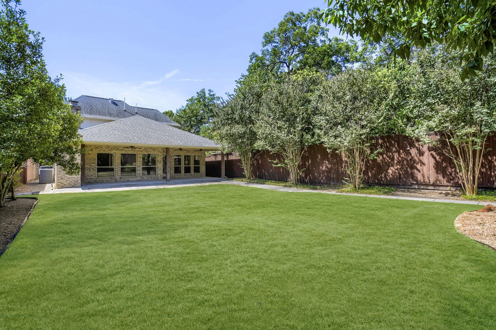 main property photo 23