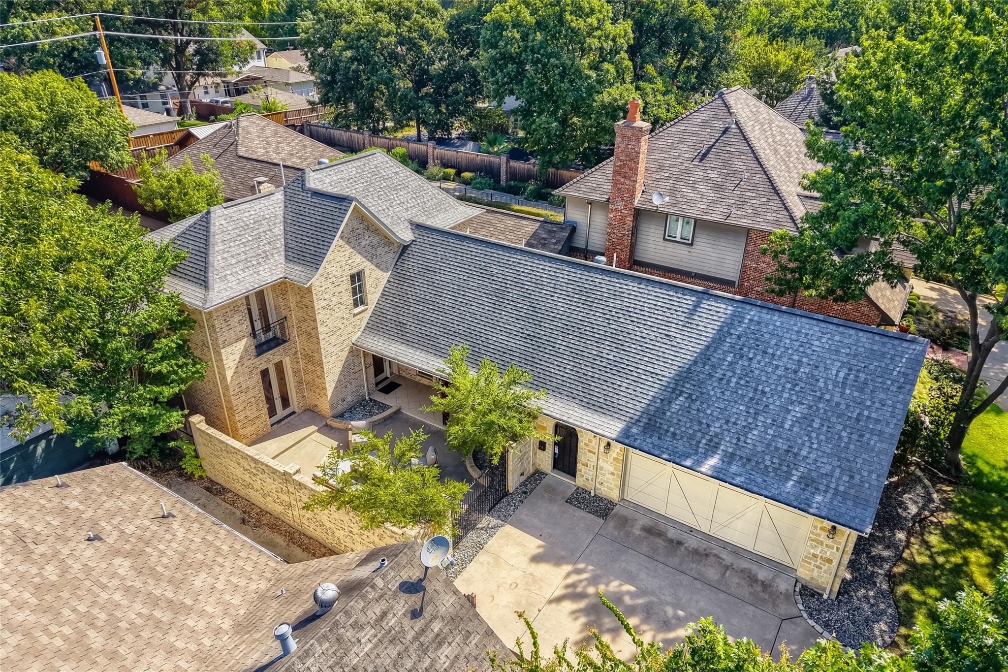 main property photo 27
