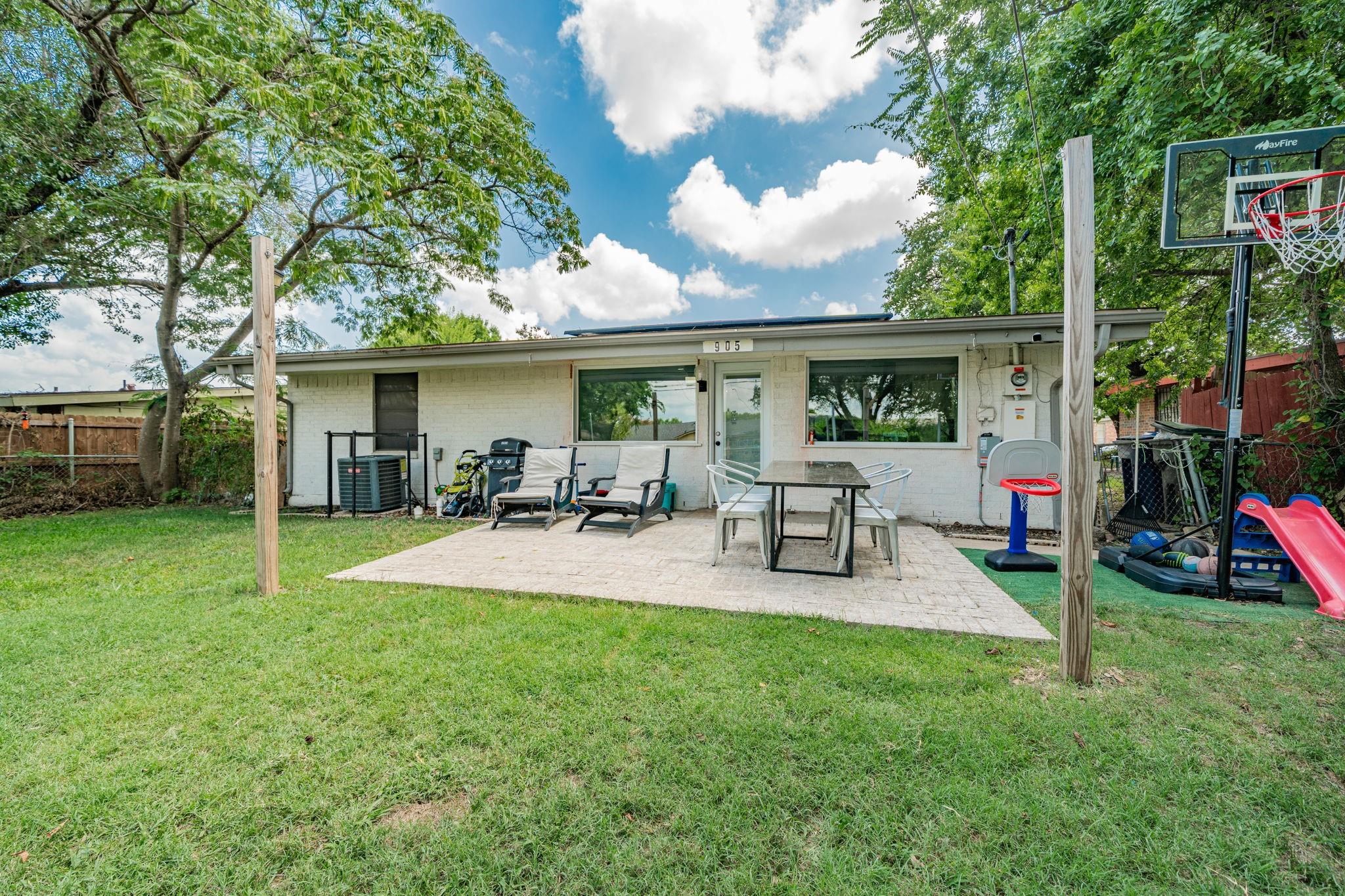 main property photo 23