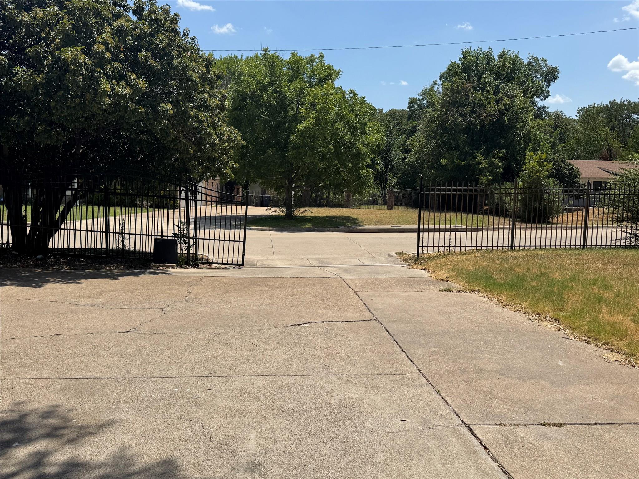 main property photo 20