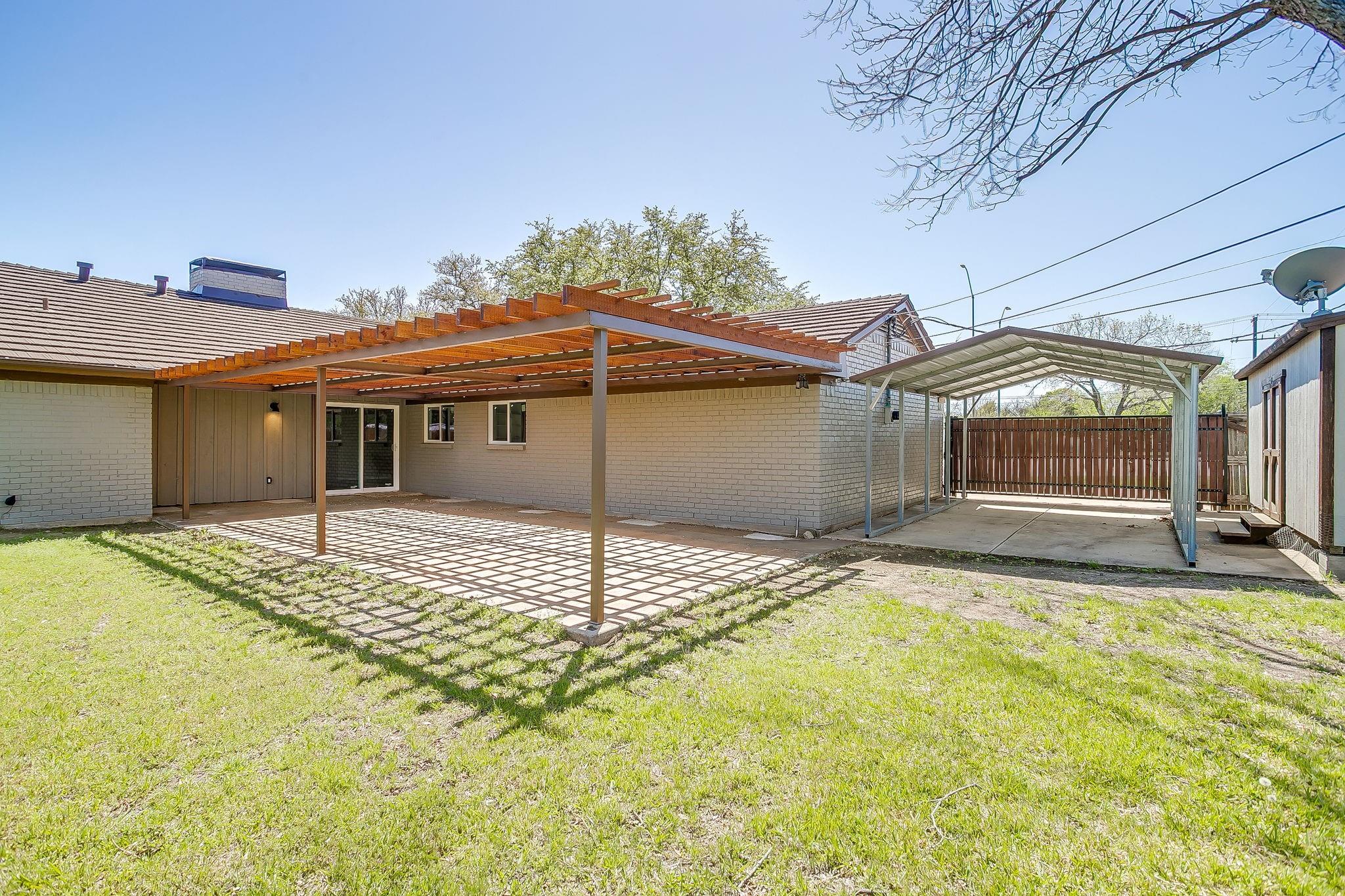 main property photo 31