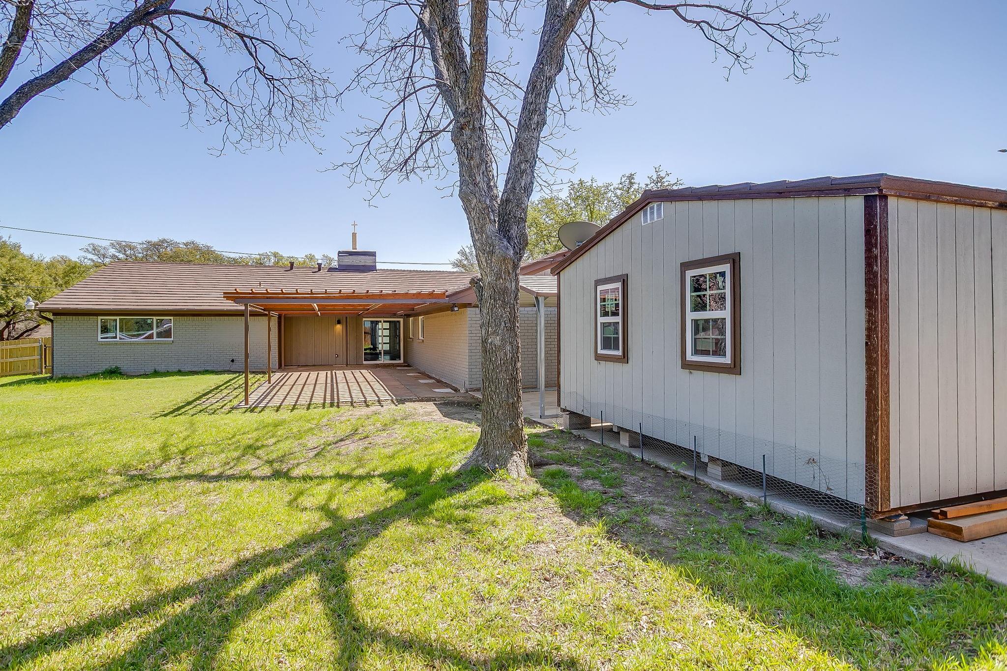 main property photo 33