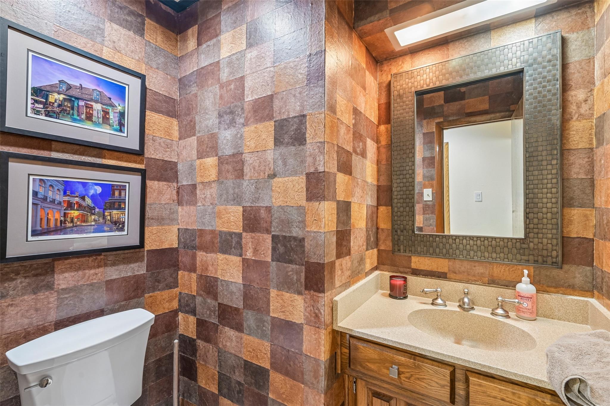 main property photo 18