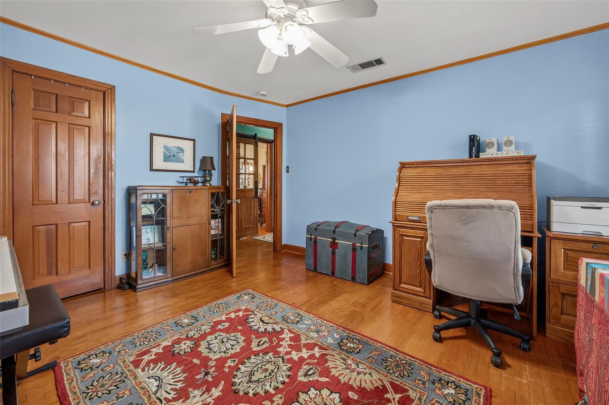 main property photo 17