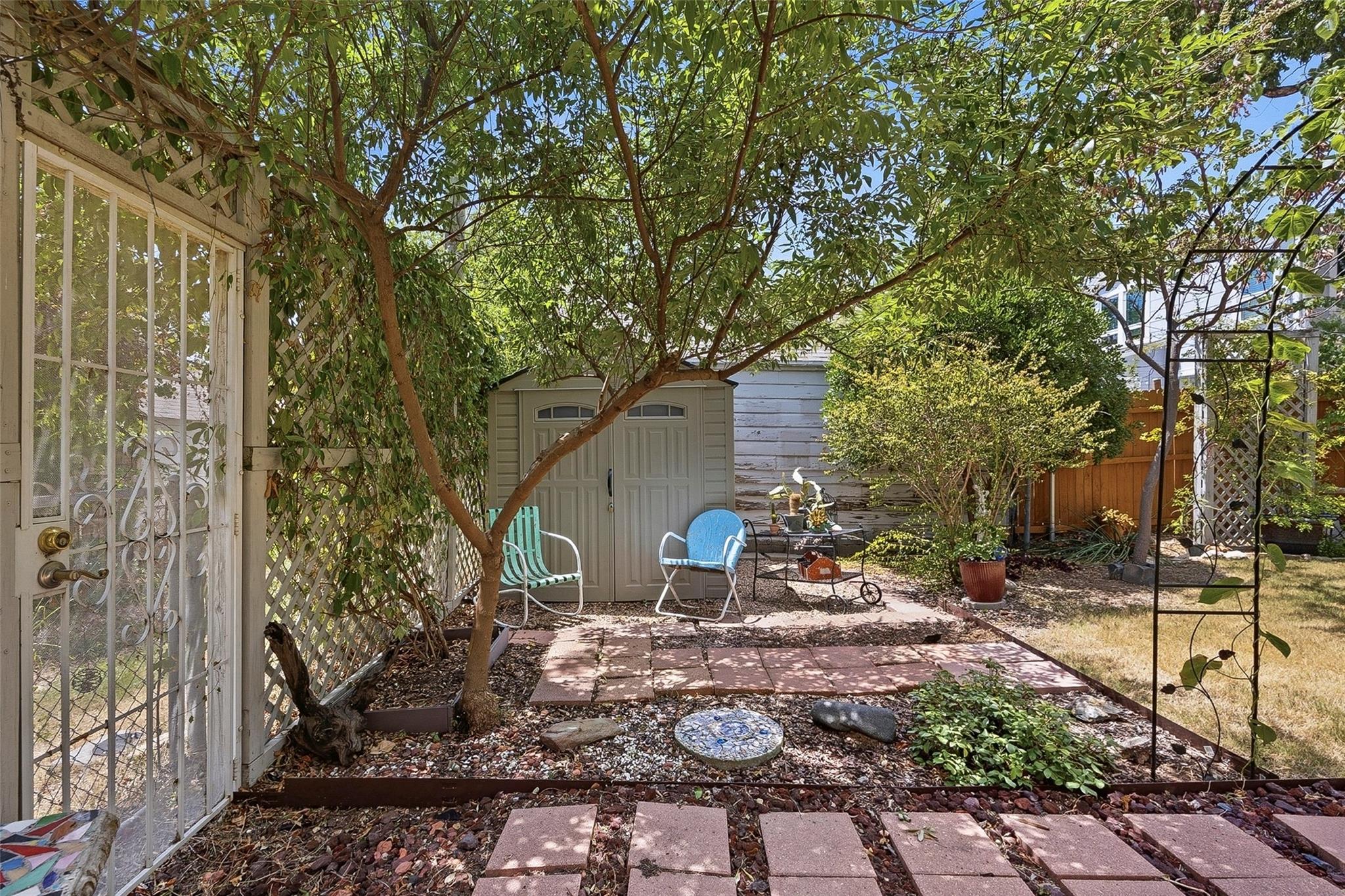main property photo 32