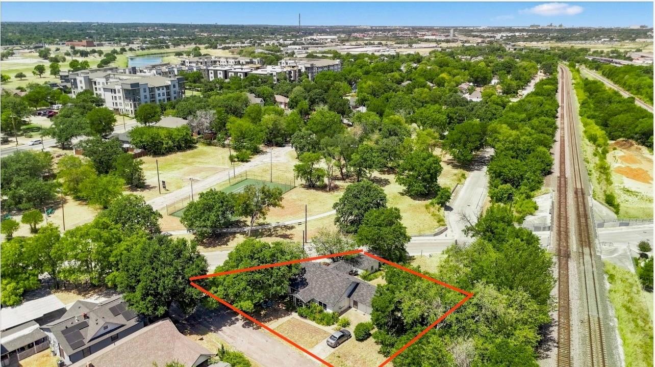 main property photo 3