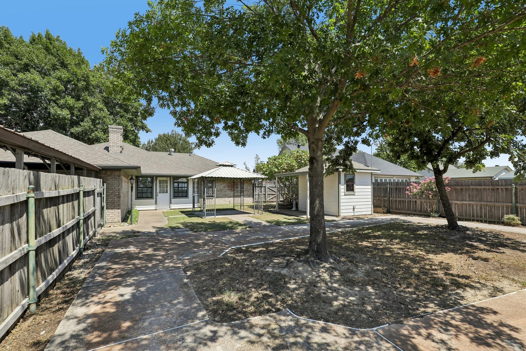 main property photo 27