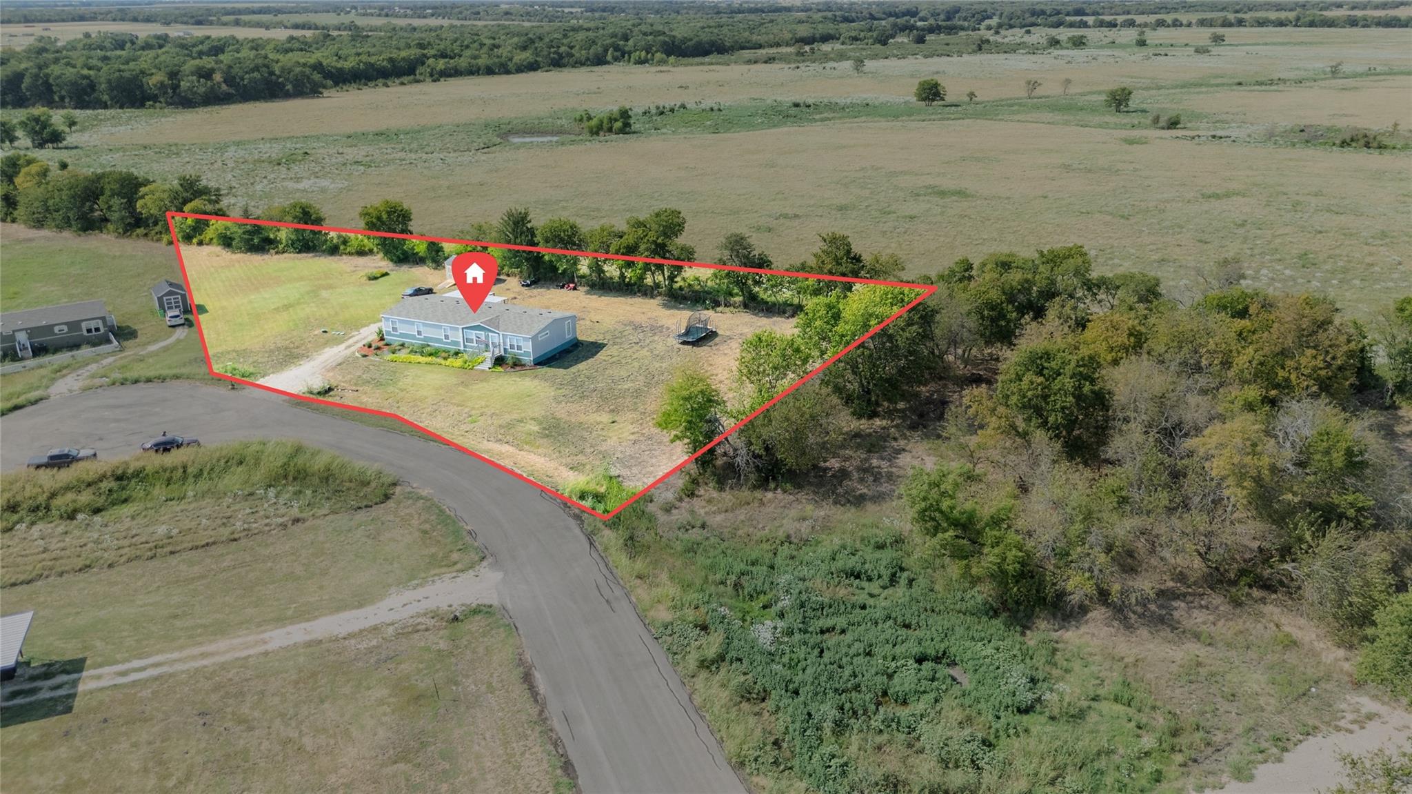 main property photo 30