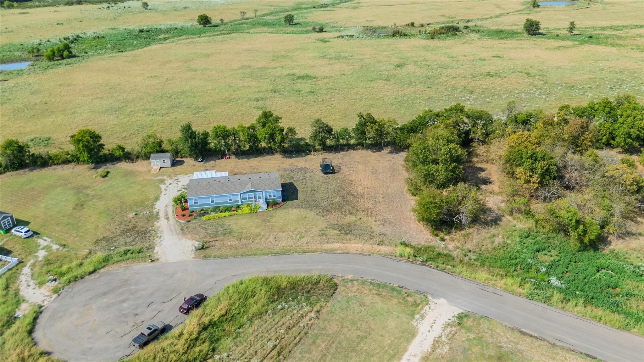 main property photo 36