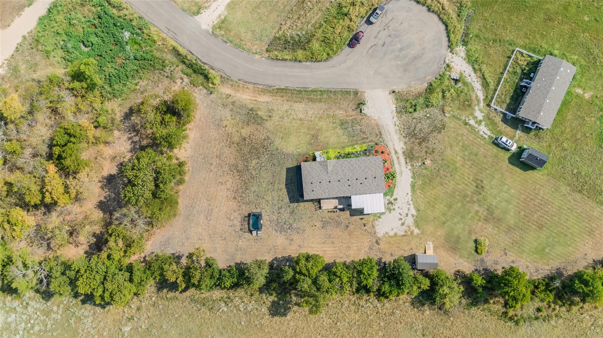 main property photo 37