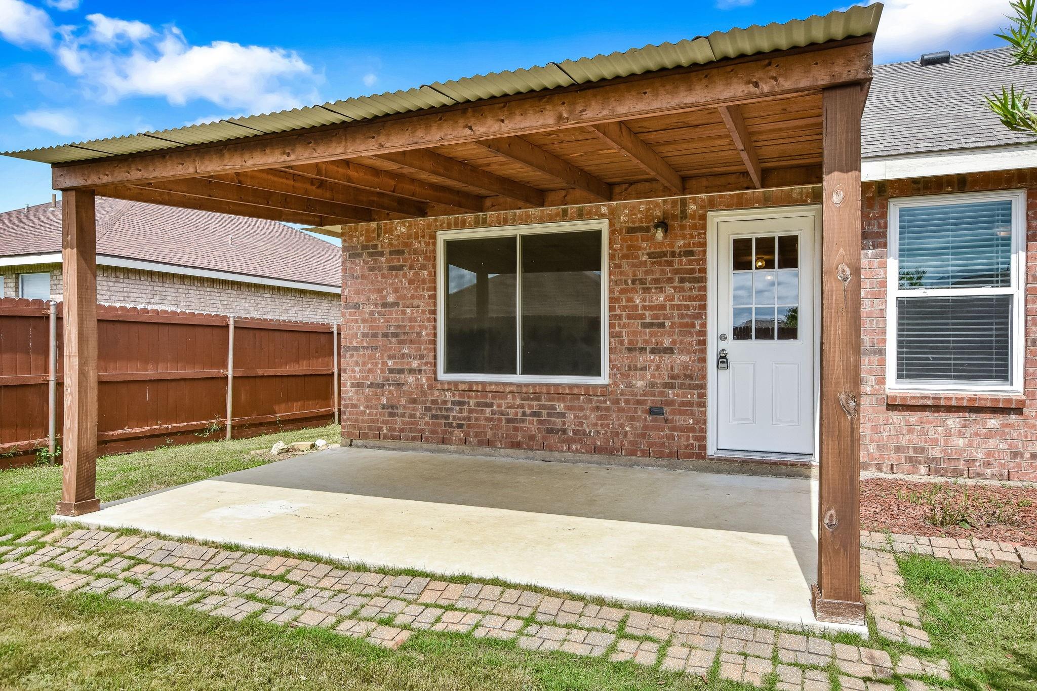main property photo 14