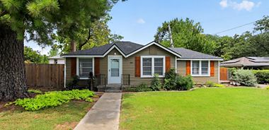 image of property with 2 Bed | 1 Bath | 976 Sqft
